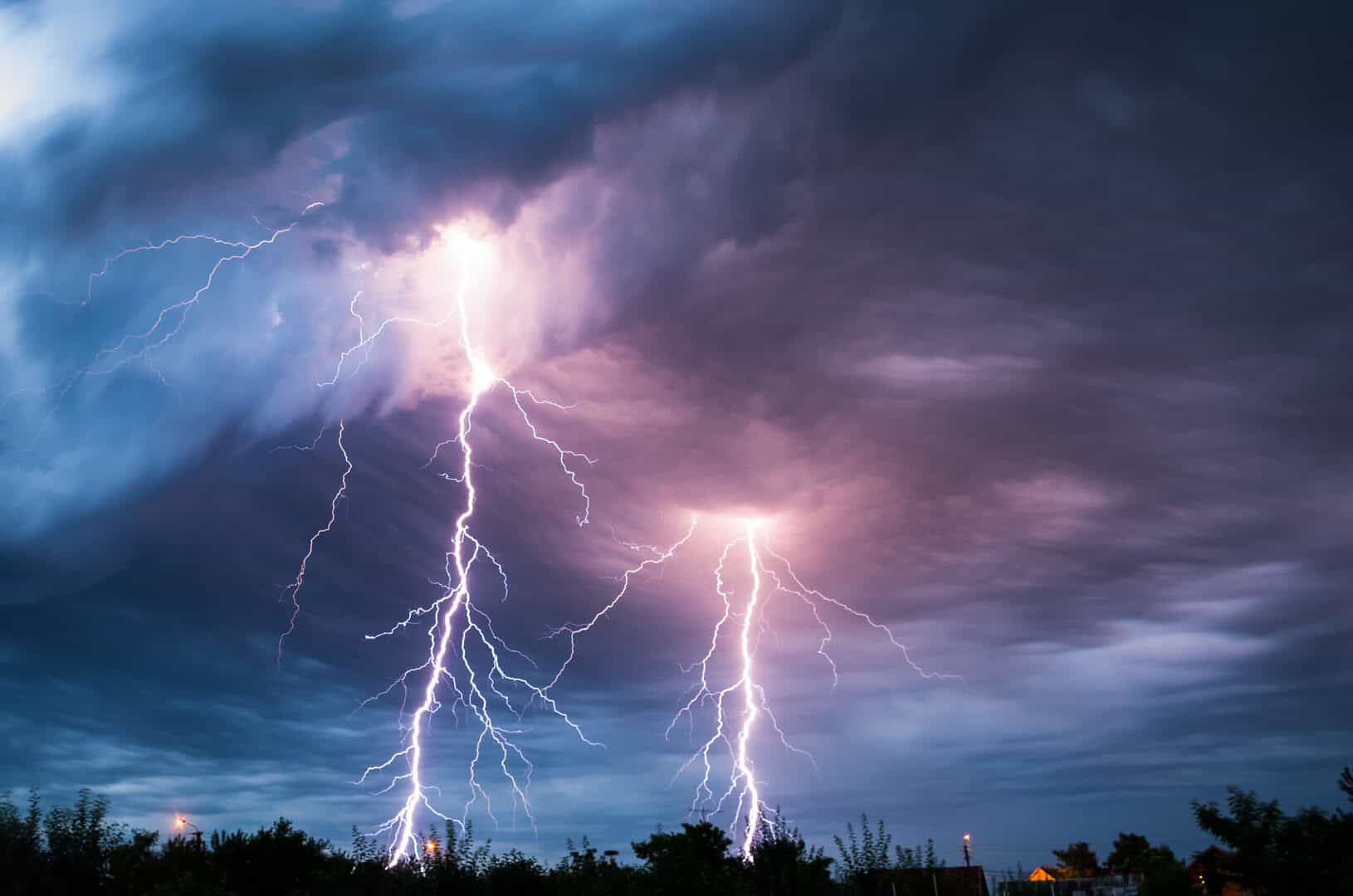 Meteo estremo: ragazzo ucciso da un fulmine in Puglia