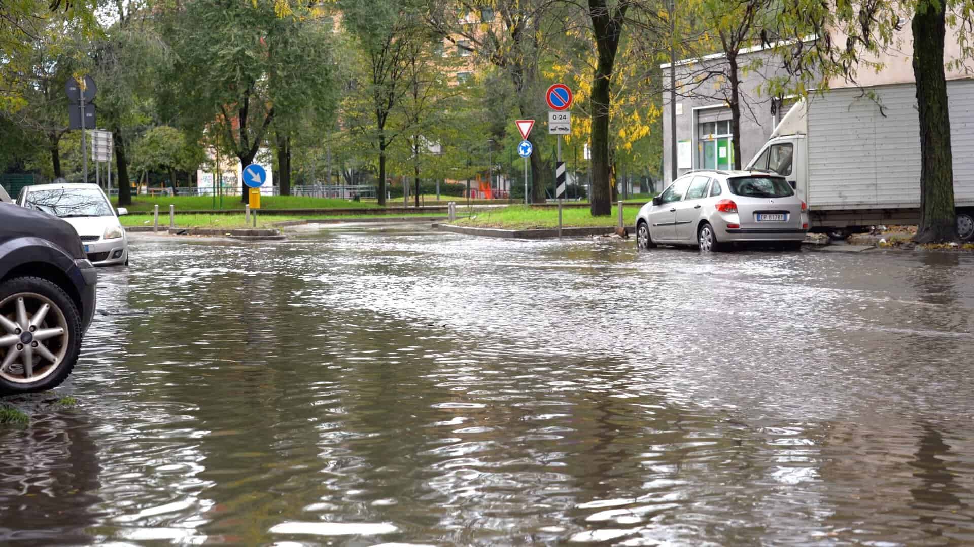 Allerta meteo a Milano, già caduti sino a 120 mm