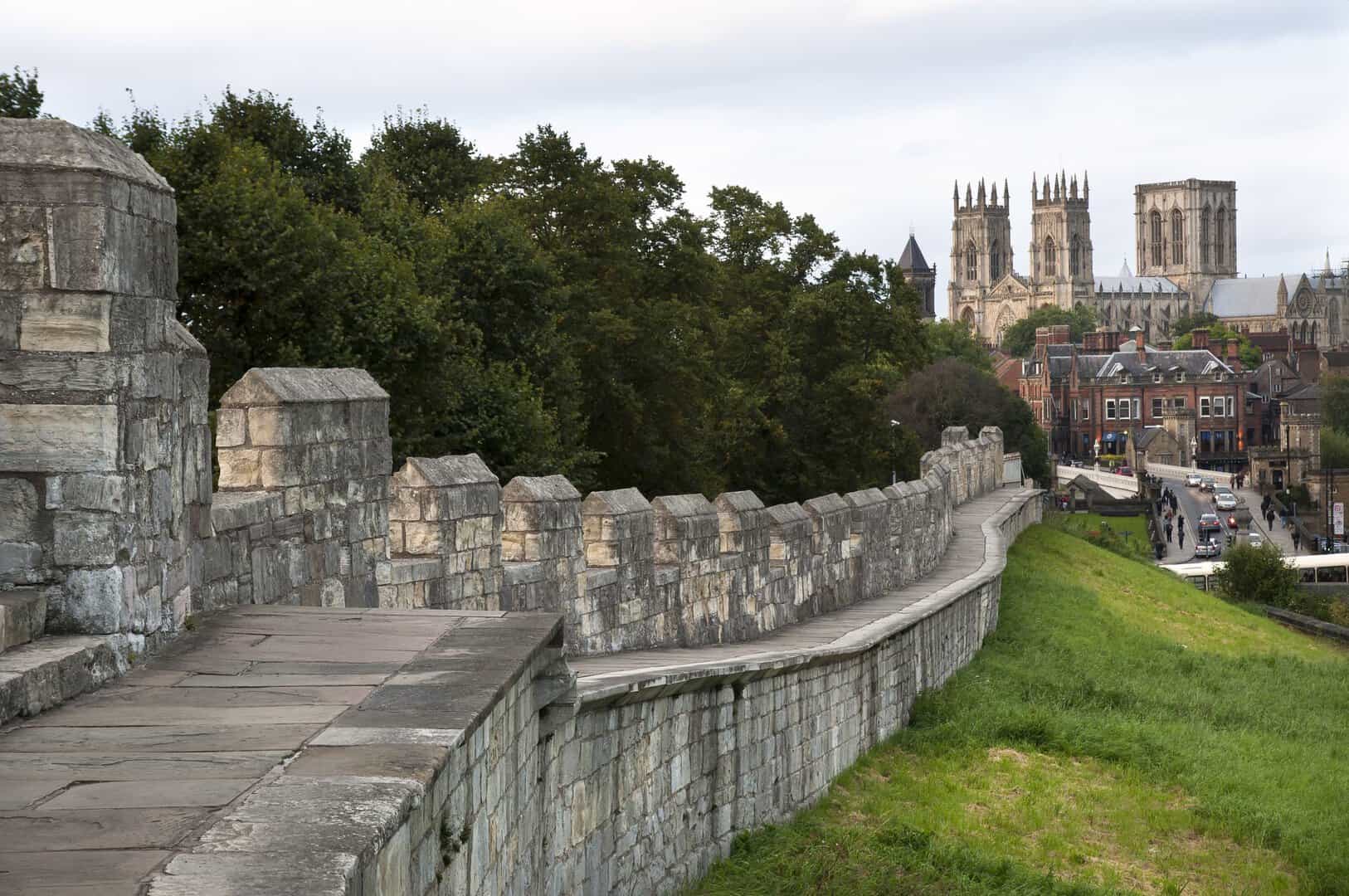 Viaggio alla scoperta del fascino medievale di York