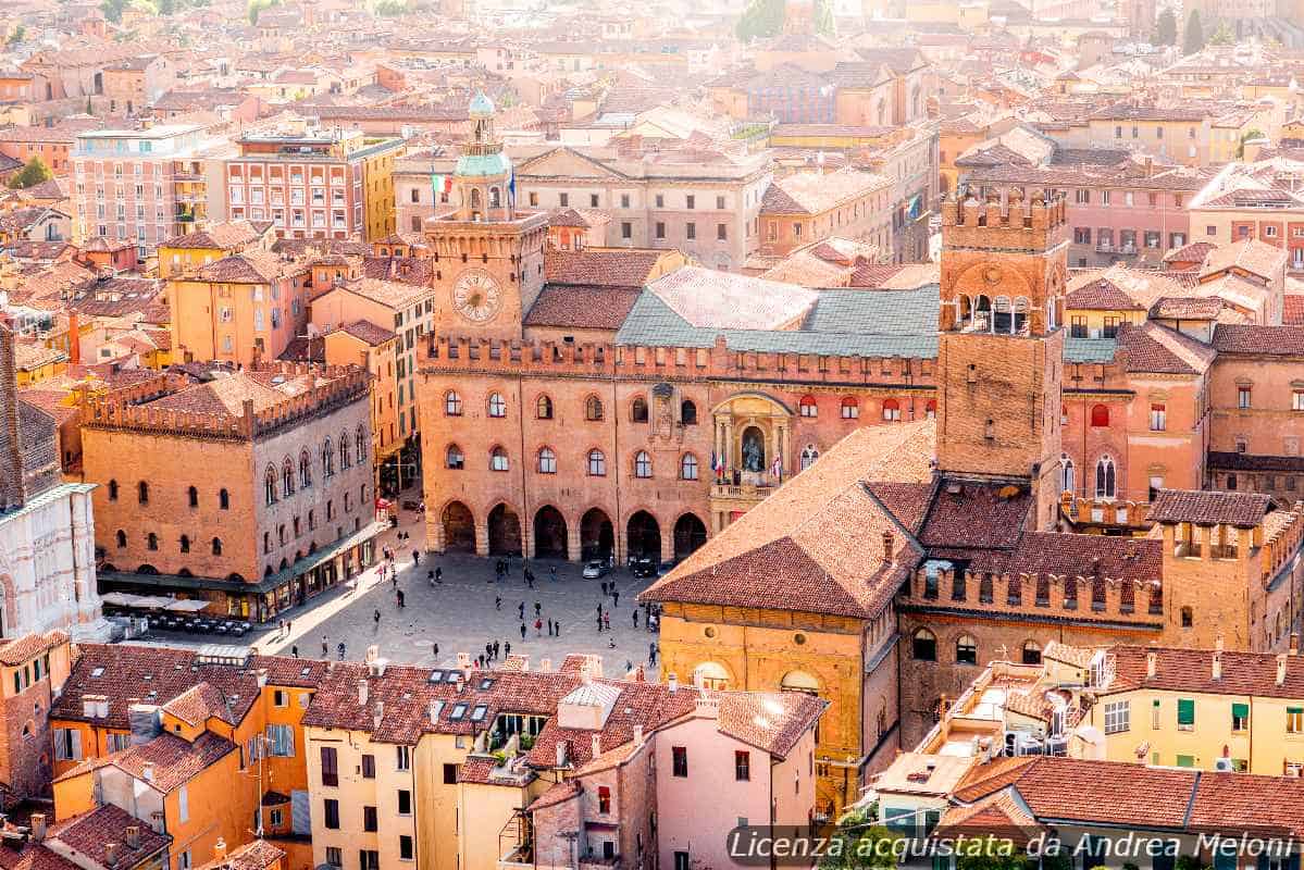 meteo-bologna:-oggi-nuvole-e-piovaschi,-domani-schiarite-in-arrivo