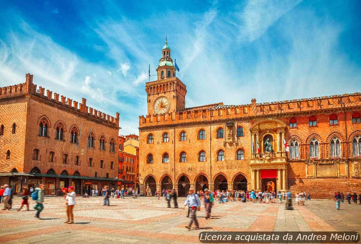 Meteo Bologna: Sereno e Ventoso, Seguirà Nuvolosità Leggera