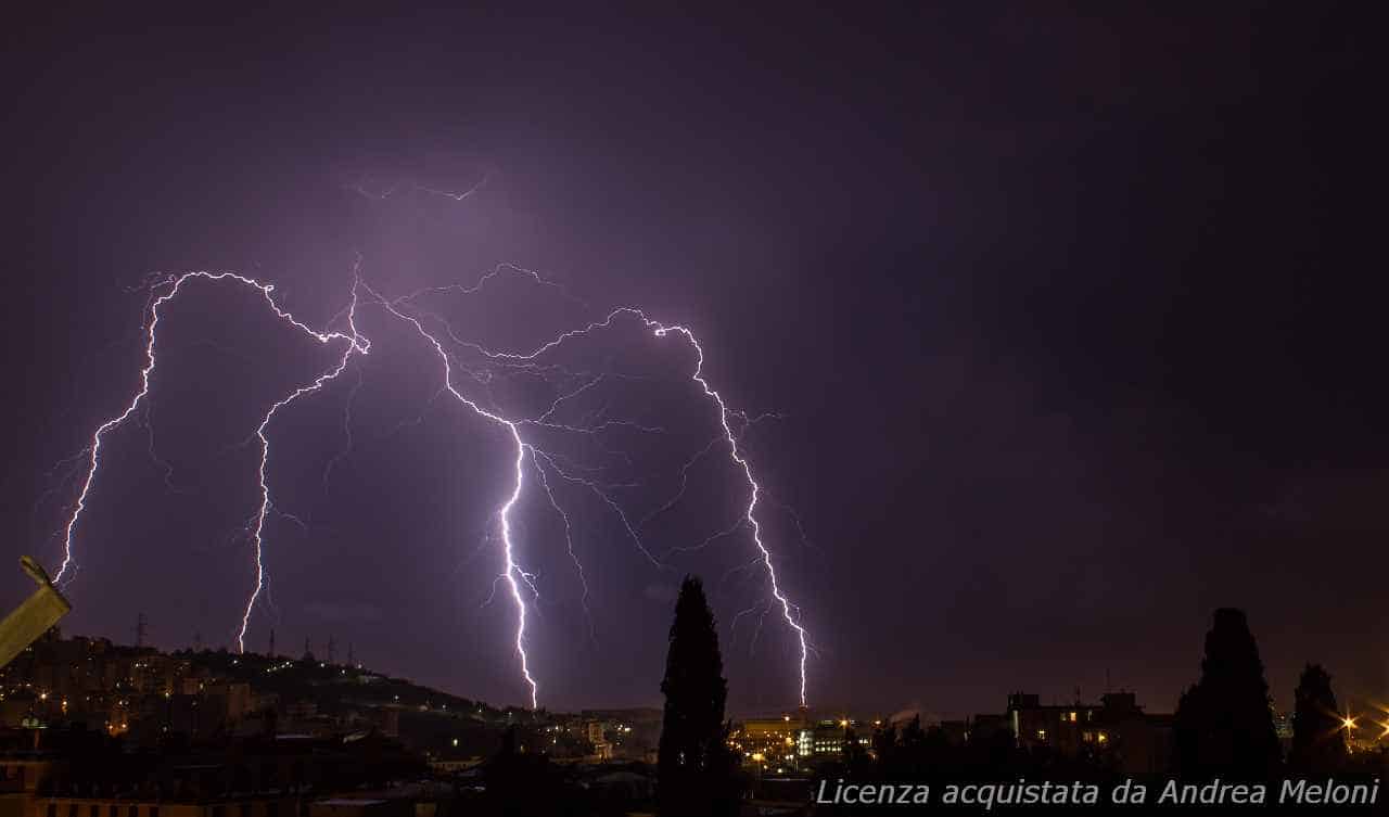 Meteo Genova: domani piogge intense, seguono schiarite nel weekend 10 Meteo Genova: domani piogge intense, seguono schiarite nel weekend