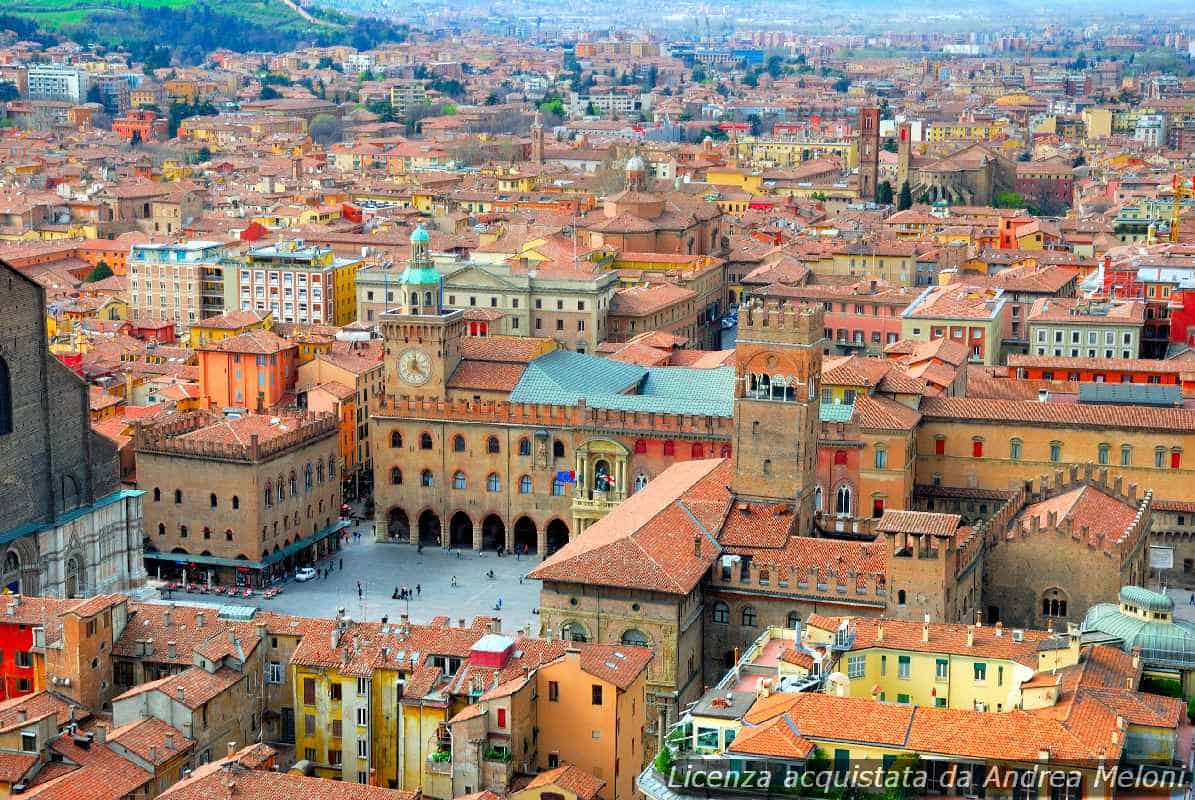Meteo Bologna: sereno domani, successivamente aumento nuvolosità e vento occasionale