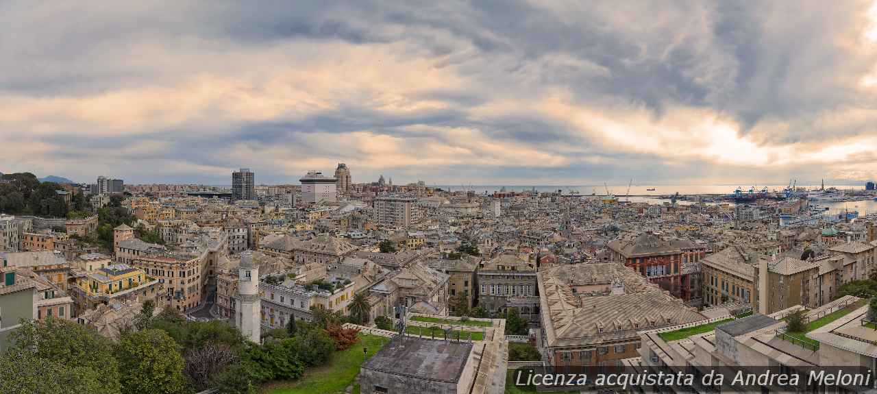 Meteo Genova: Nubi Sparse Domani, Persistono nei Giorni Successivi
