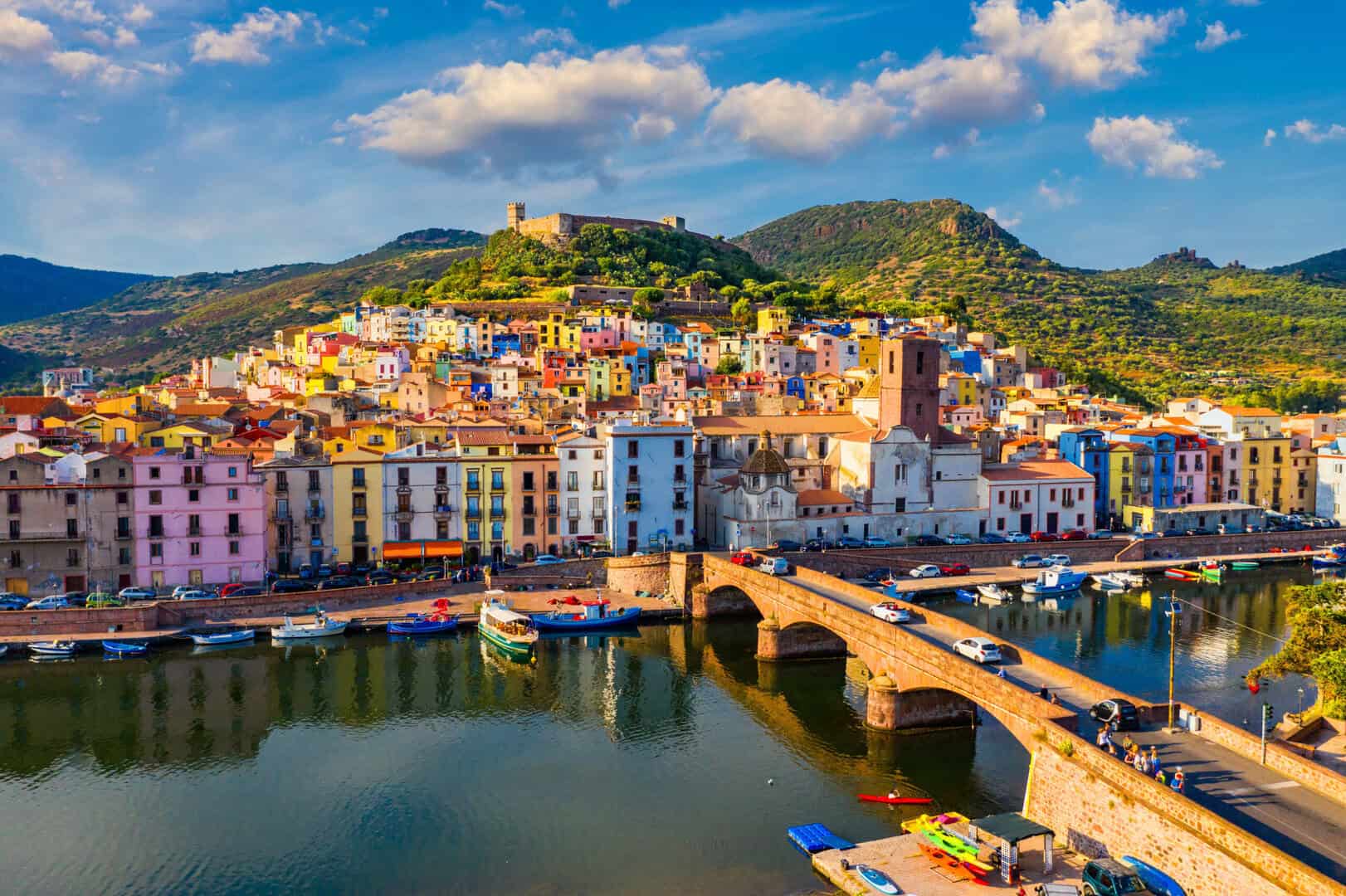 Viaggio alla scoperta di Bosa. Gemma nascosta della Sardegna