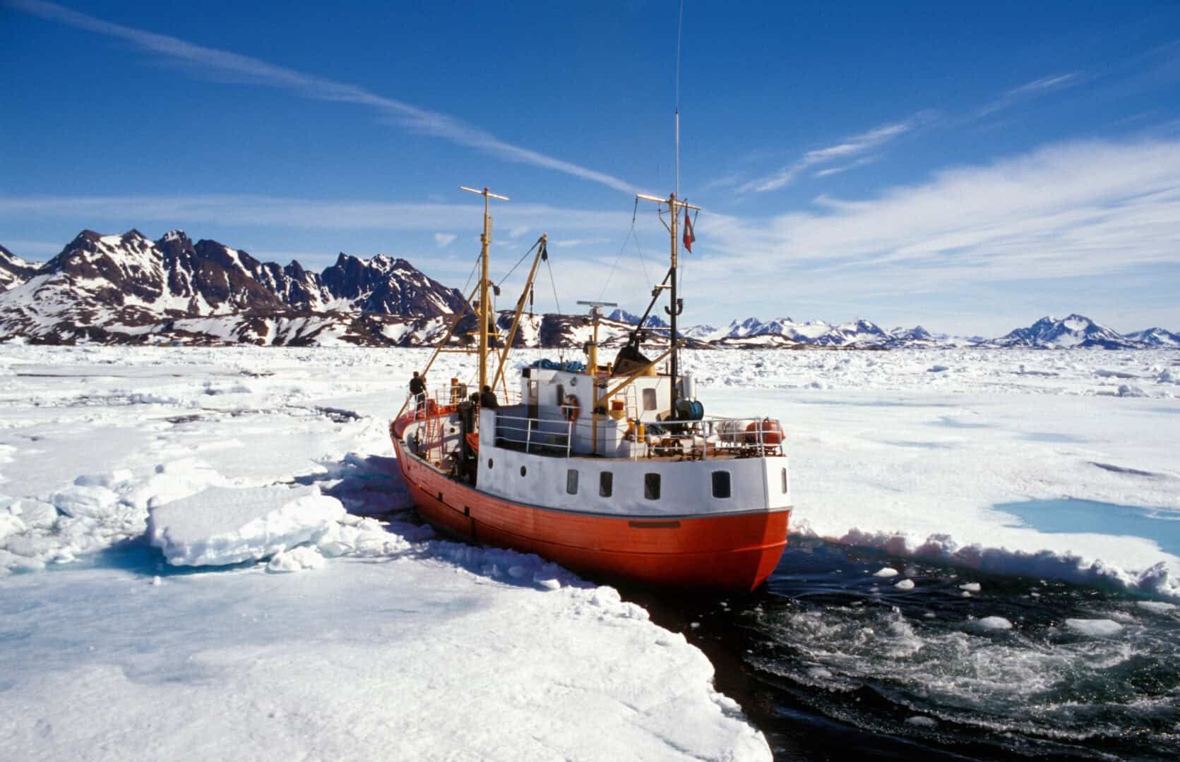 Viaggio alla fine del mondo: in Groenlandia, esplorando i fiordi di Ammassalik