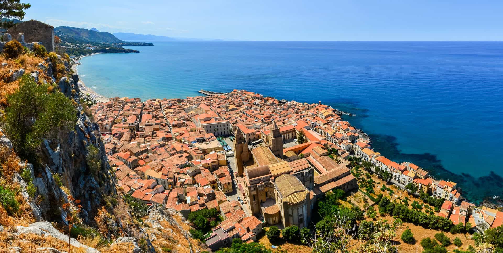 Weekend a Cefalù: un tuffo nel mare e nella storia medievale della Sicilia per una vacanza rigenerante