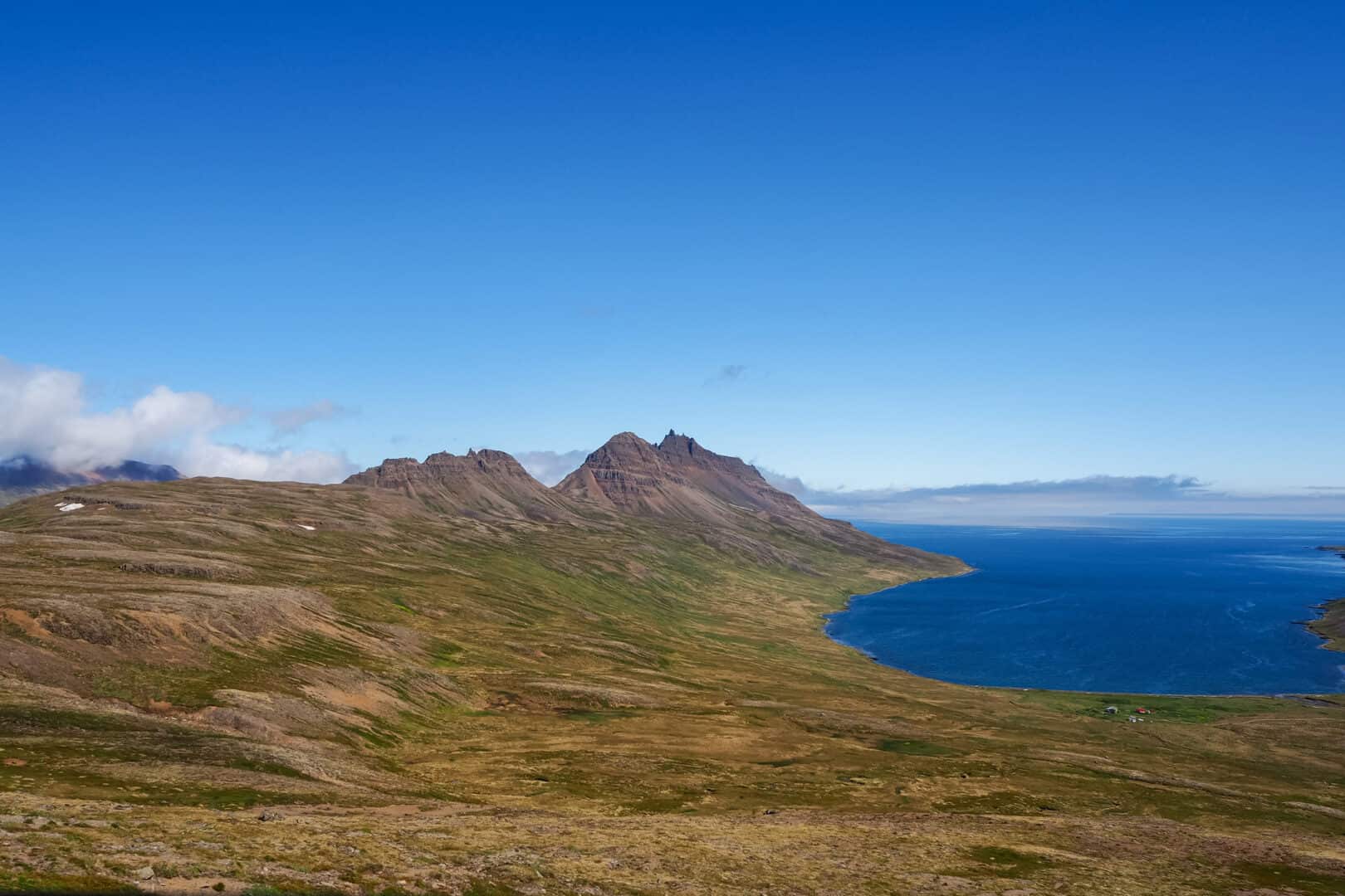 Turismo in Islanda: scopri la magica Drangsnes e le sue meraviglie naturali