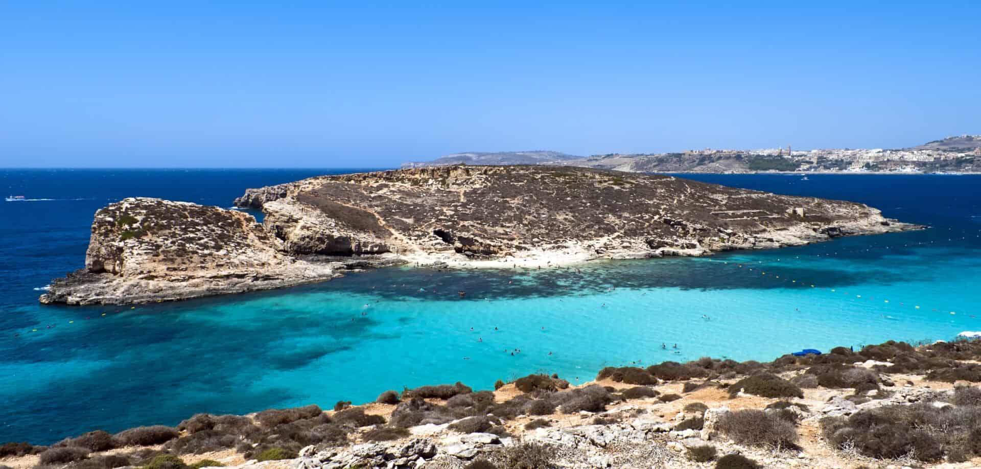 Turismo a Rodi e Malta. Tra spiagge incantevoli e ricchezza storica