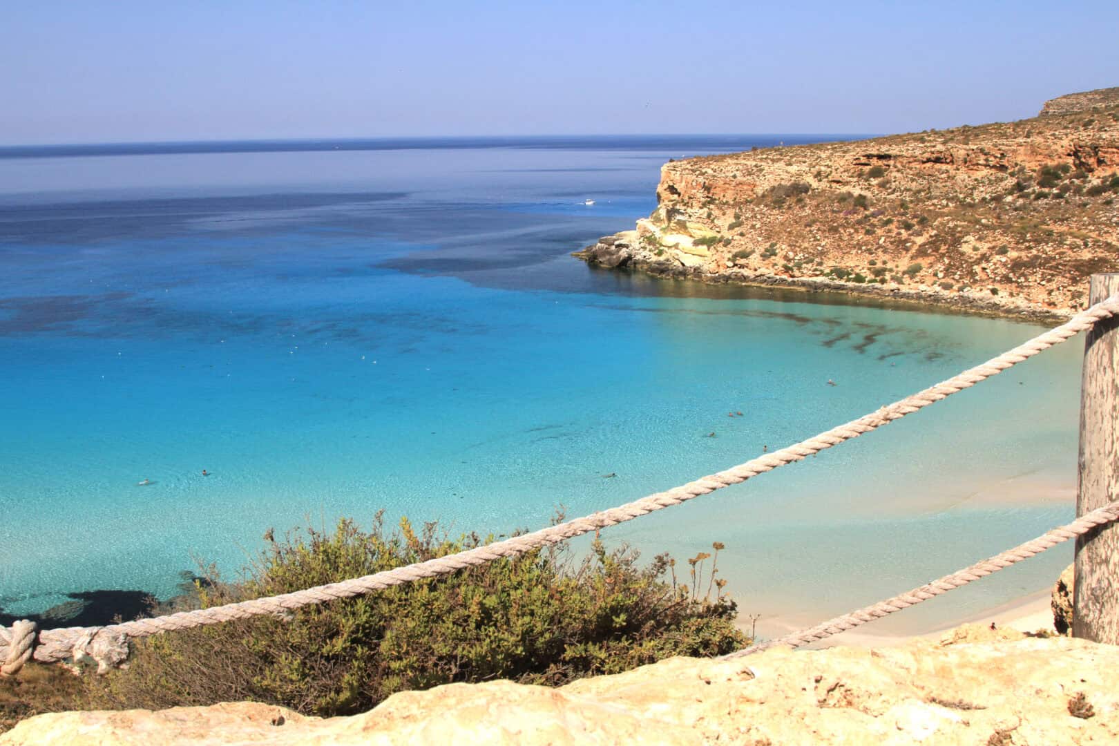 Viaggio al sole di Lampedusa. Scopri un paradiso mediterraneo incantevole
