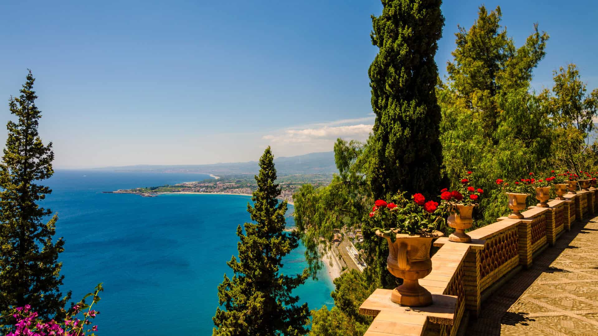 Turismo a Taormina: un weekend tra mare e cultura Siciliana