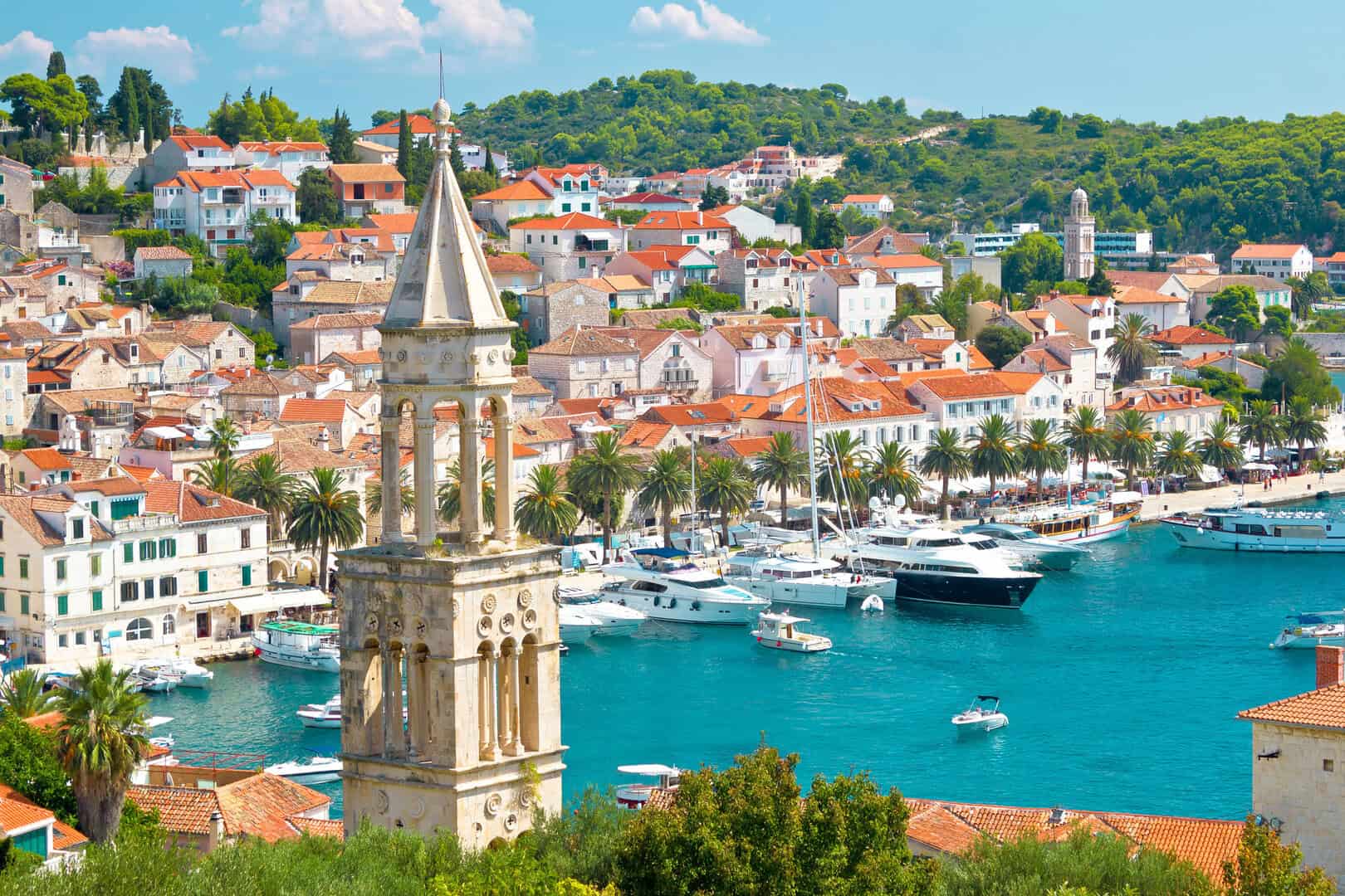 Vacanze in Croazia: scopri i meravigliosi paesaggi dell’isola di Hvar