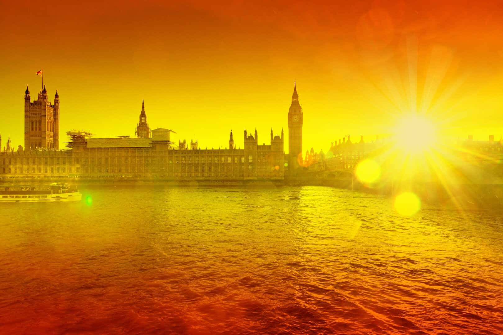 Londra testa la sua resilienza ai 40 gradi con “Operation Helios”