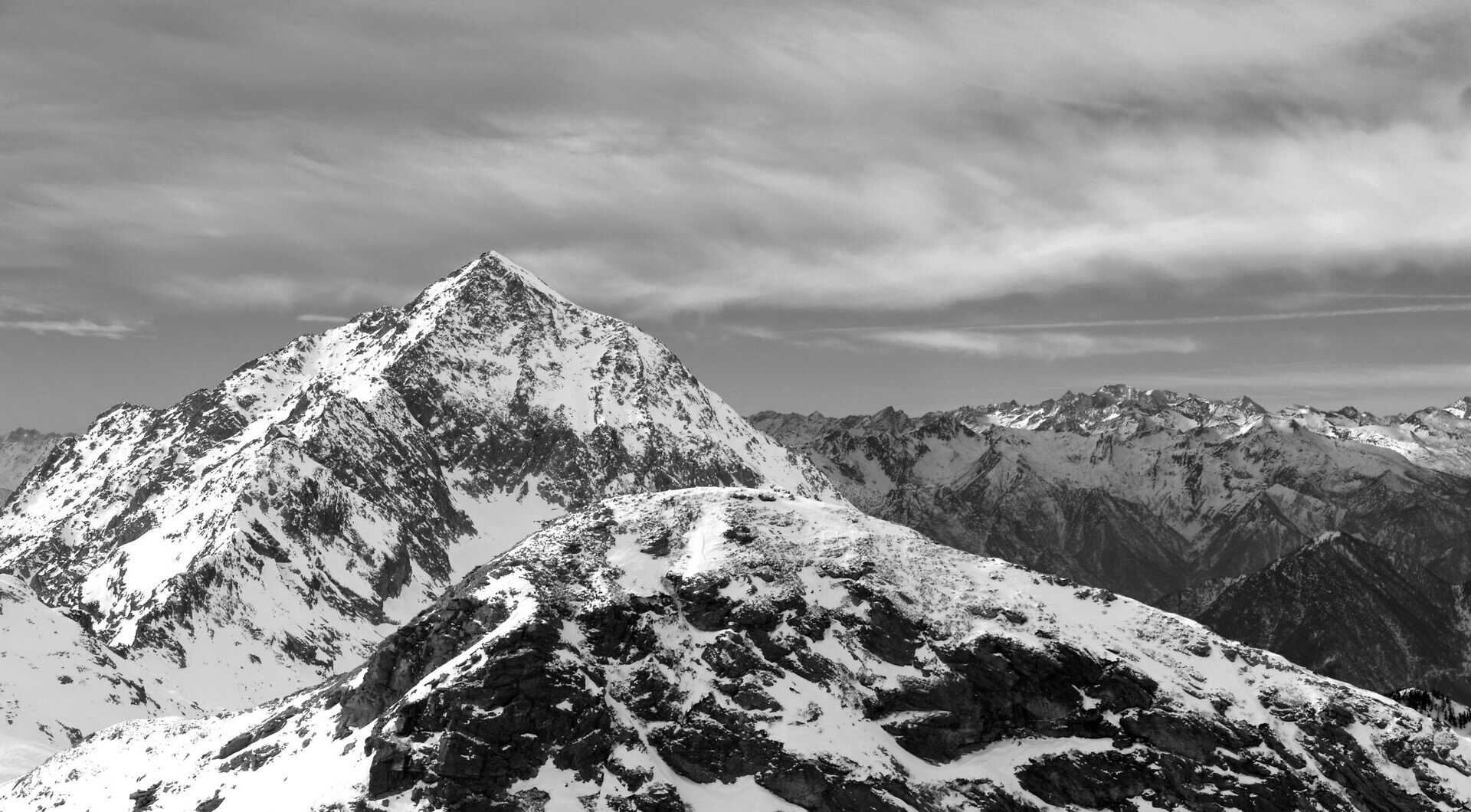 Turismo di montagna sulle Alpi del Piemonte: un’escursione nella Riserva naturale del Monte Mars