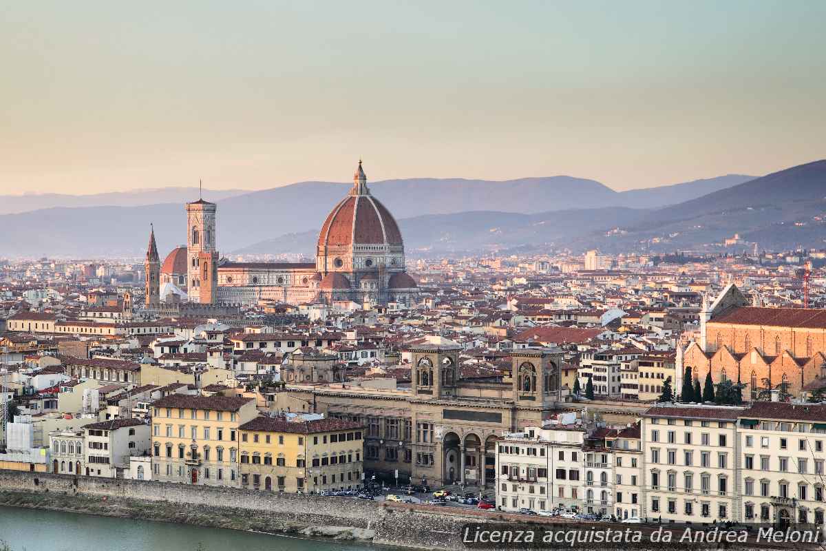 Meteo Firenze: Domani schiarite e piogge, successivamente aumento della nuvolosità