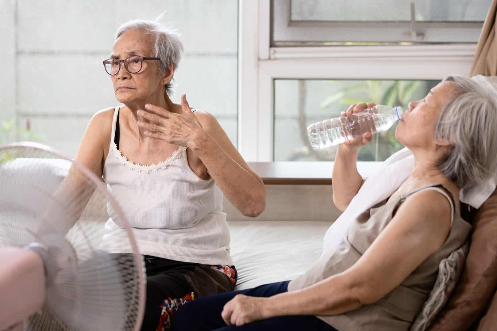 Strategie per resistere al caldo: come proteggere anziani e malati cronici