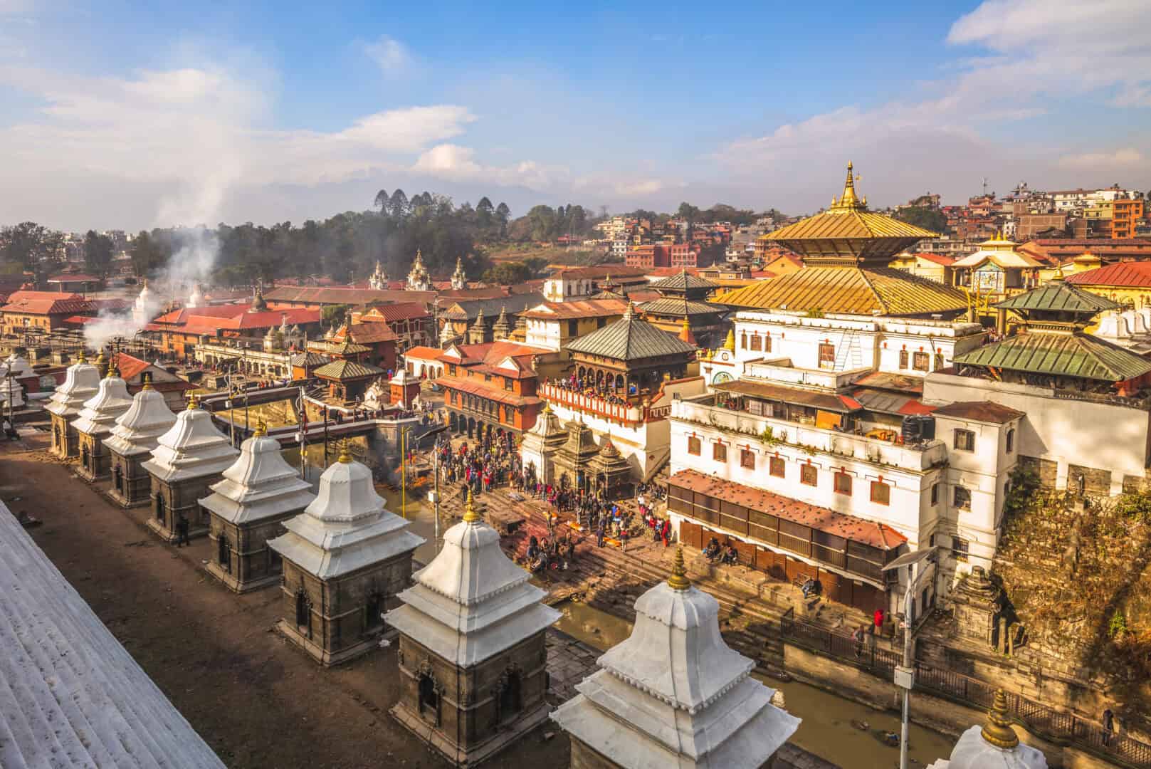 Turismo low cost. Esplora Kathmandu tra templi e panorami montani