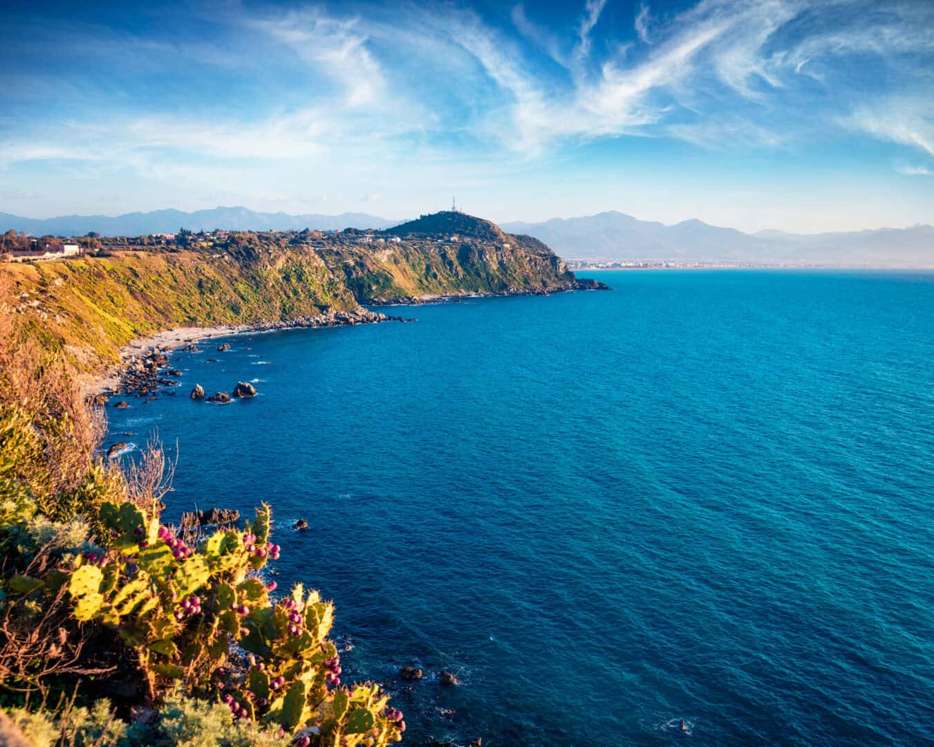 Viaggio a Milazzo. Scopri la serenità del litorale siciliano incantevole