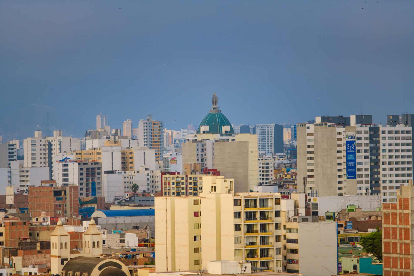 Turismo economico. Scopri le spiagge e la cultura di Lima, Perù