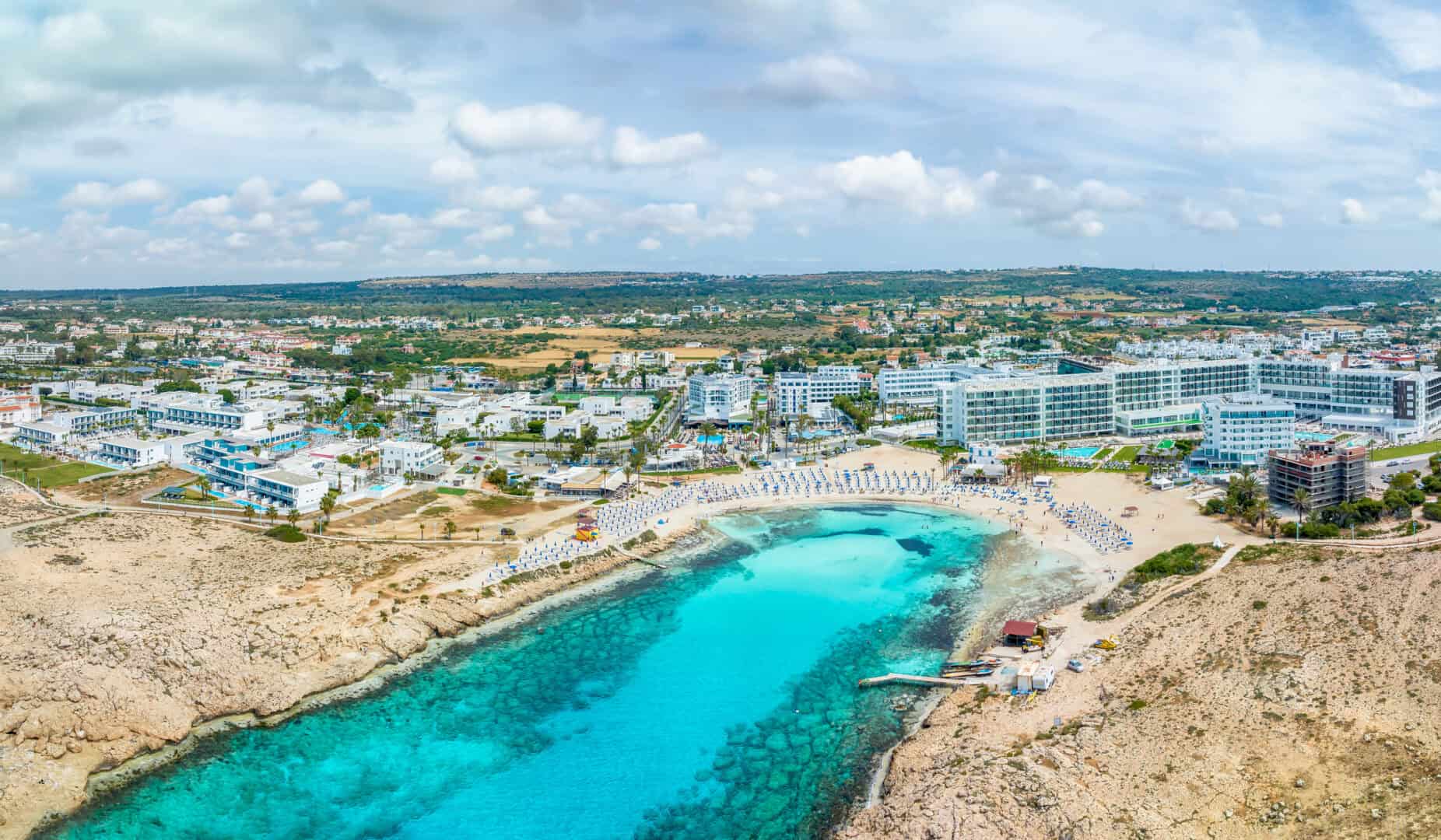 Turismo low cost: scopri Ayia Napa. Tra scogliere e relax marittimo