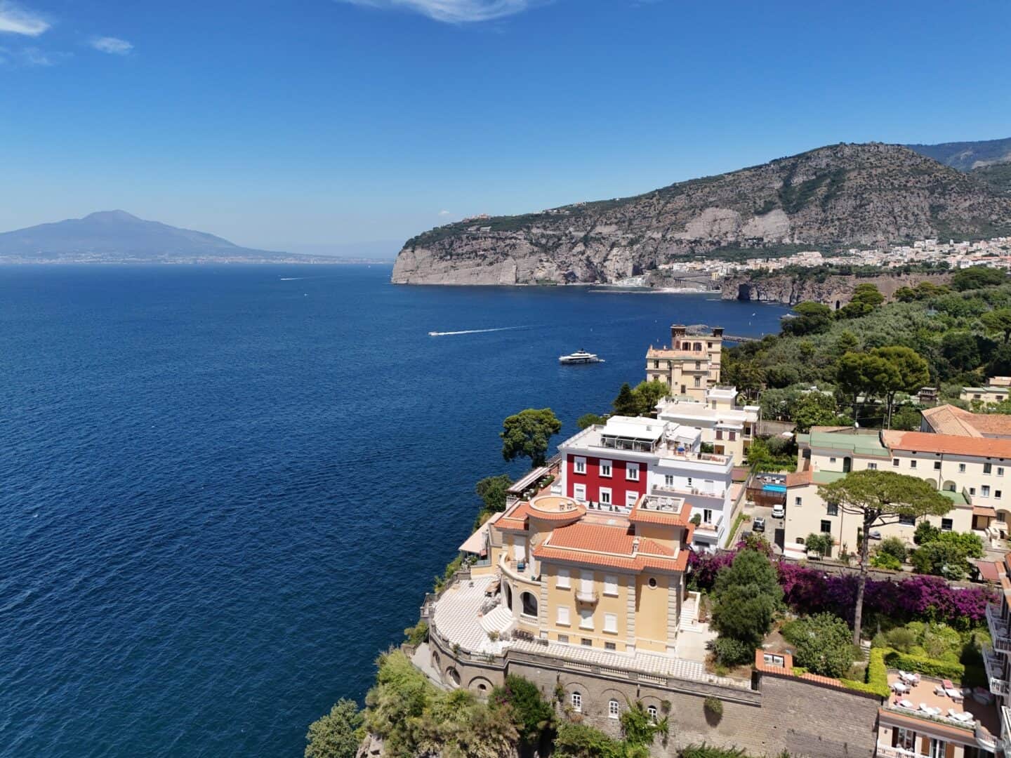 Turismo accessibile. Scoprire Sorrento tra storia, scogliere e relax marittimo