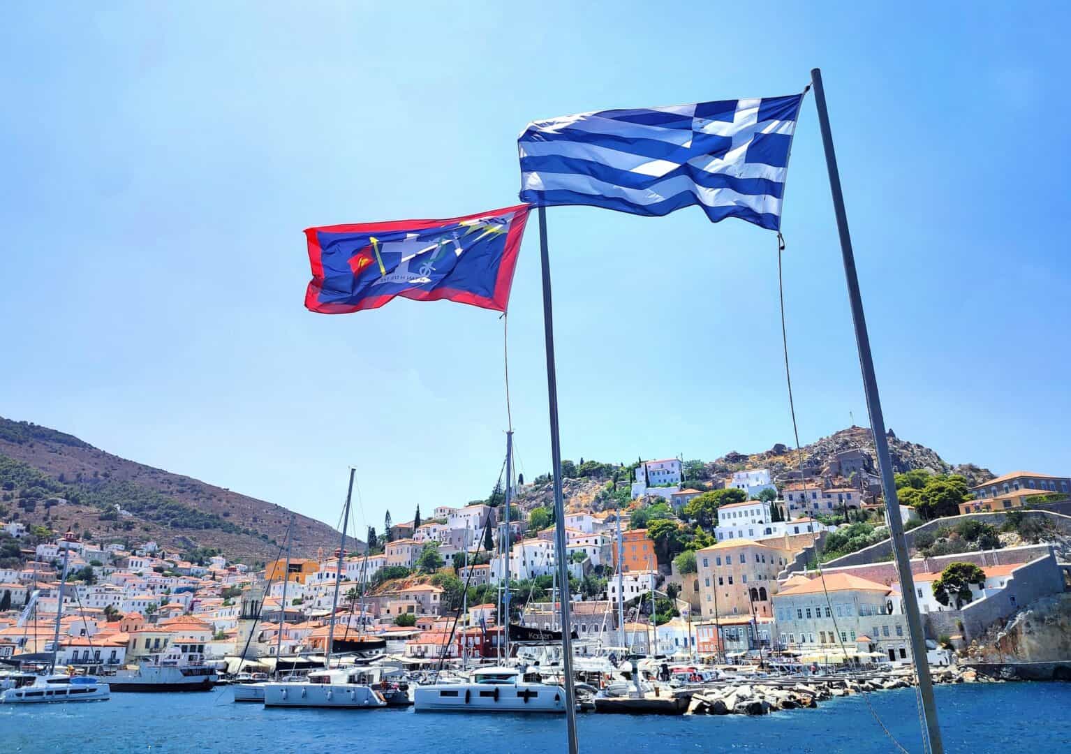 Viaggio a Hydra: un’immersione nei vicoli e nelle tradizioni locali della grecia