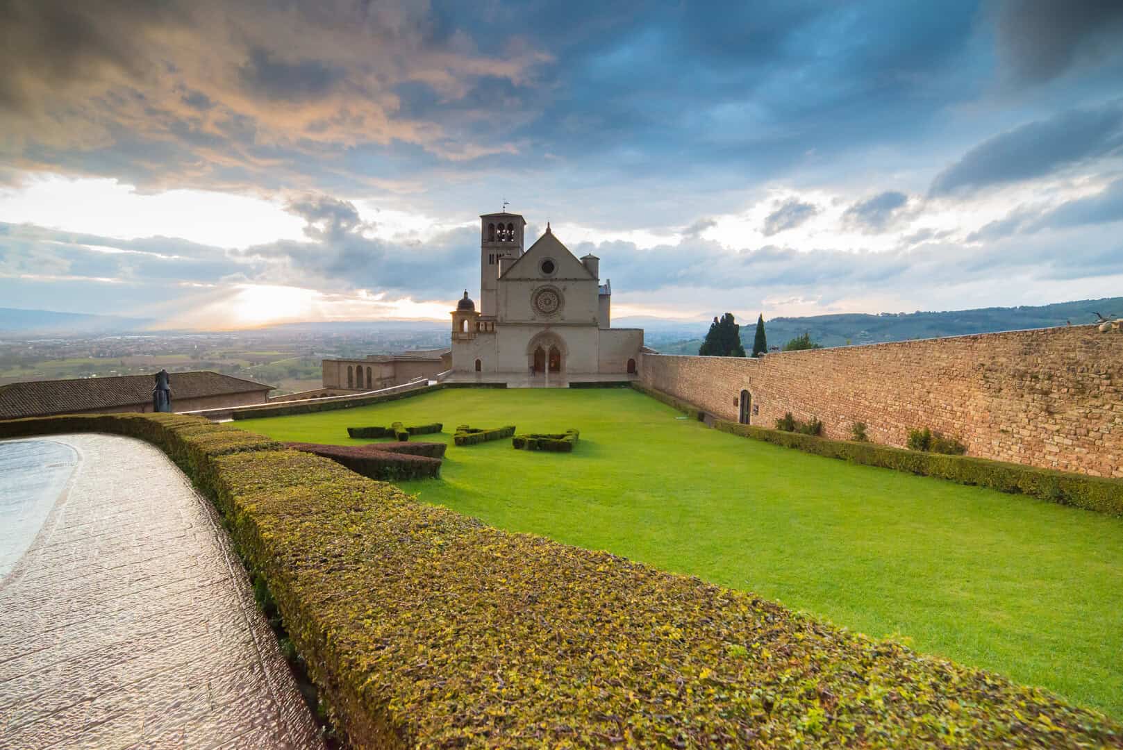 Turismo e spiritualità. Il complesso monumentale di San Francesco ad Assisi