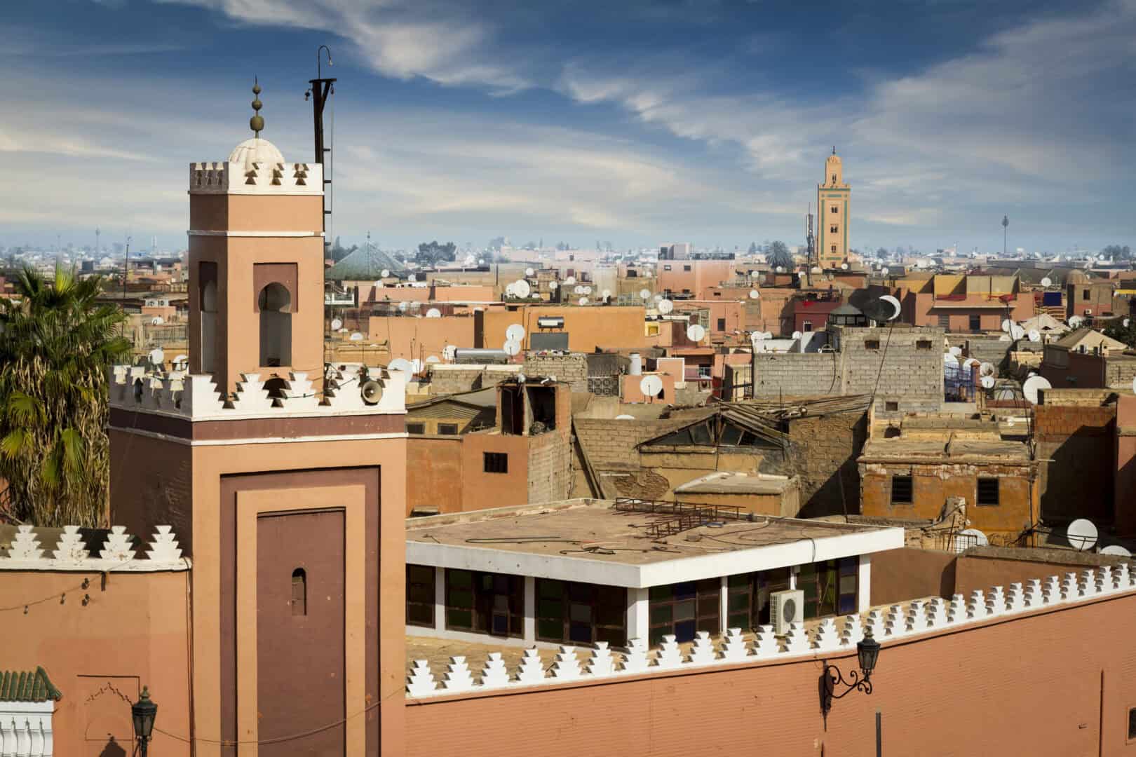 Turismo accessibile. Esplora Marrakech tra souk incantati e giardini segreti