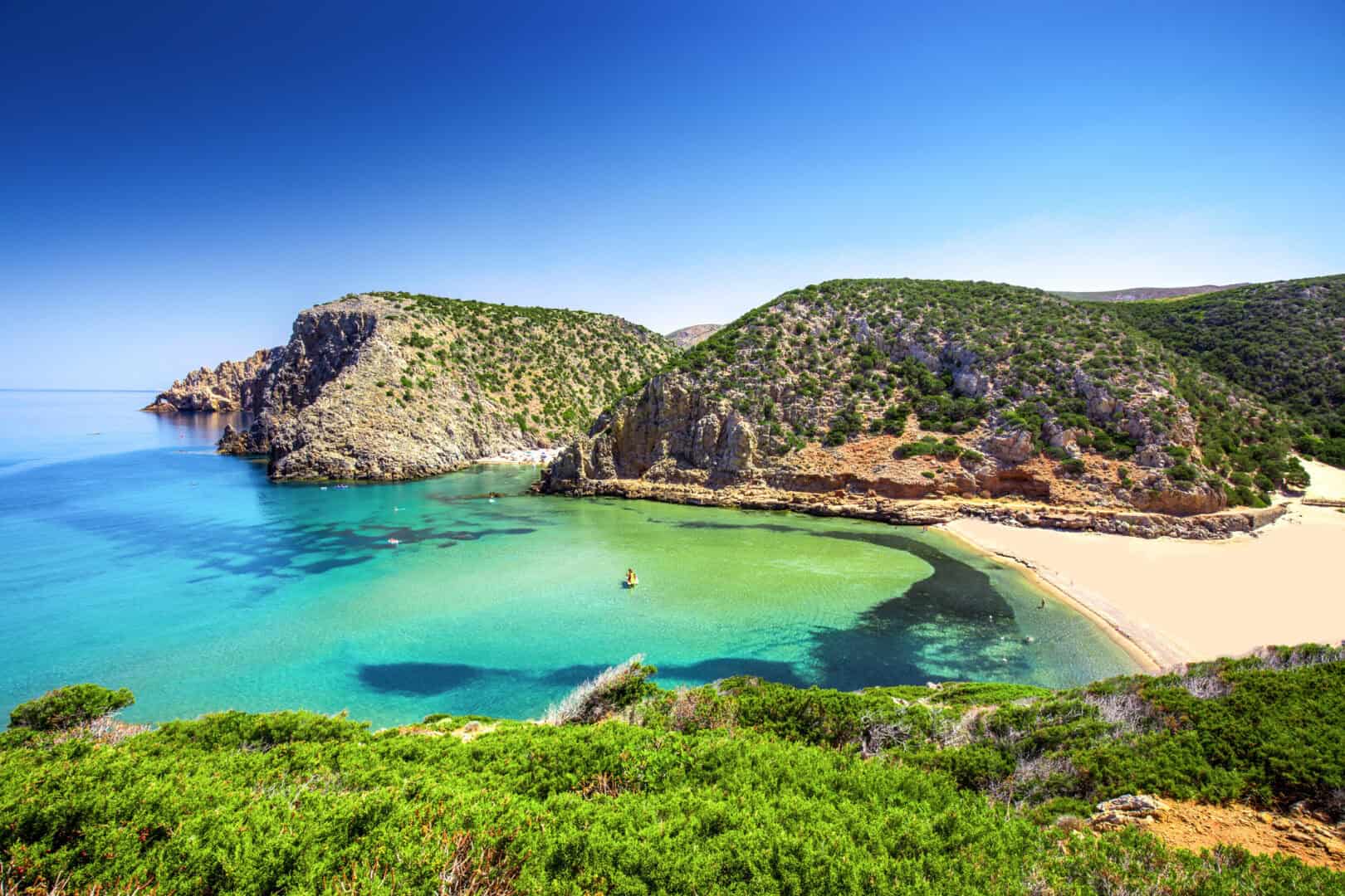 Viaggio in Sardegna. Scoprire le meraviglie naturali di Cala Cartoe
