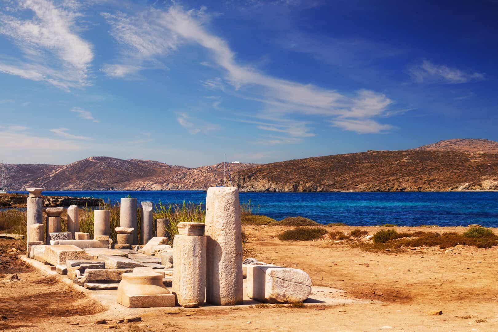 Viaggio attraverso l’antica Delos. Scoperte e meraviglie delle sue rovine storiche