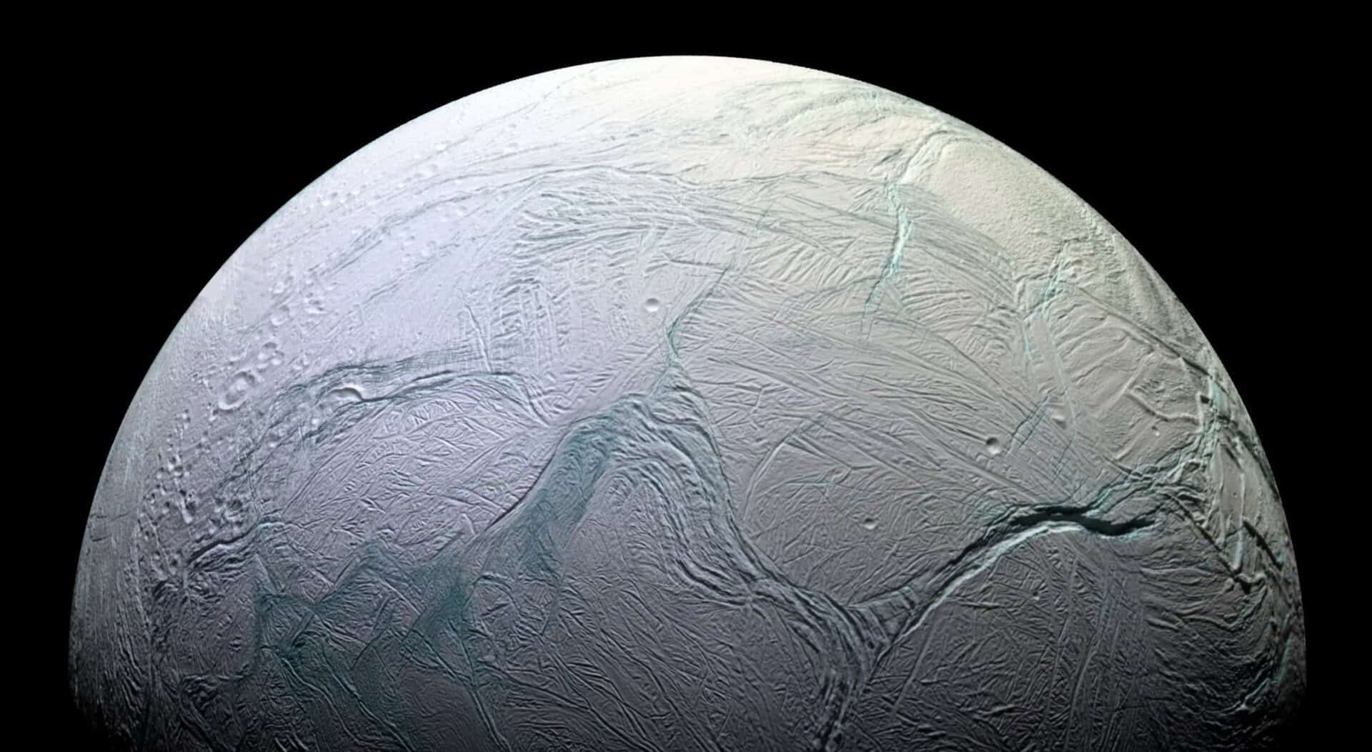 Esperimento NASA rivela: segni di vita potrebbero sopravvivere su Encelado e Europa