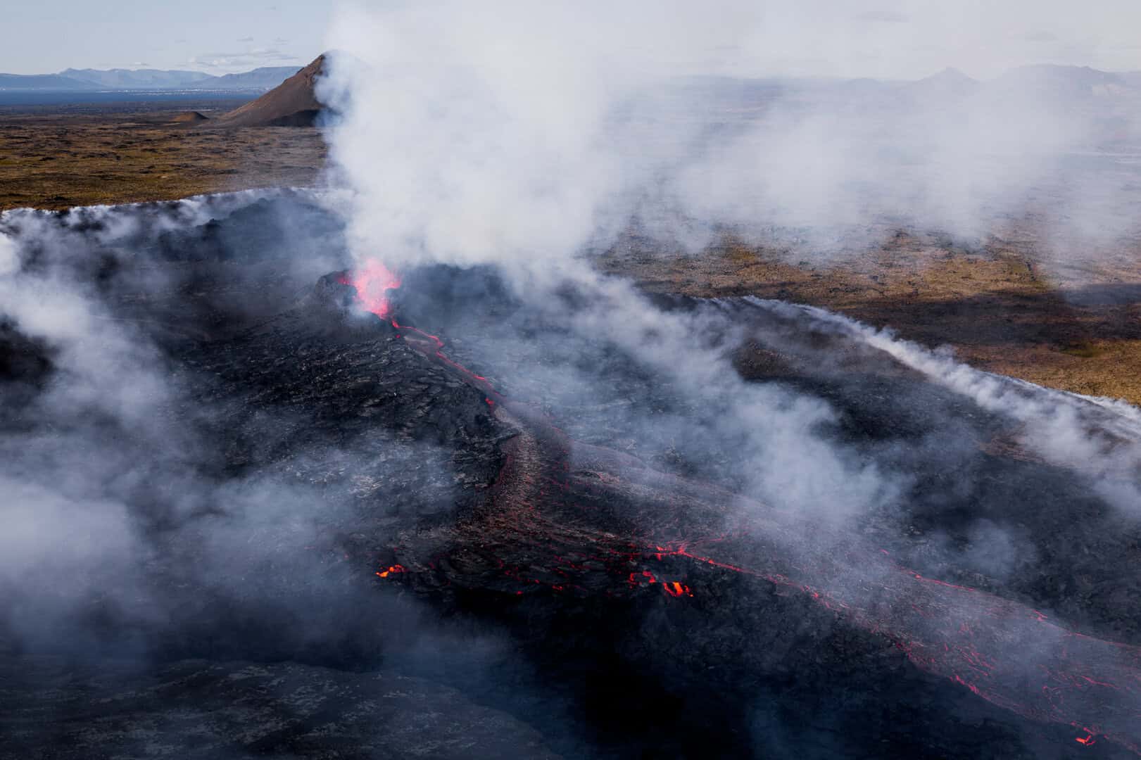 Vulcano di Grindavik: in Islanda si teme una nuova irruzione 23 Vulcano di Grindavik: in Islanda si teme una nuova irruzione