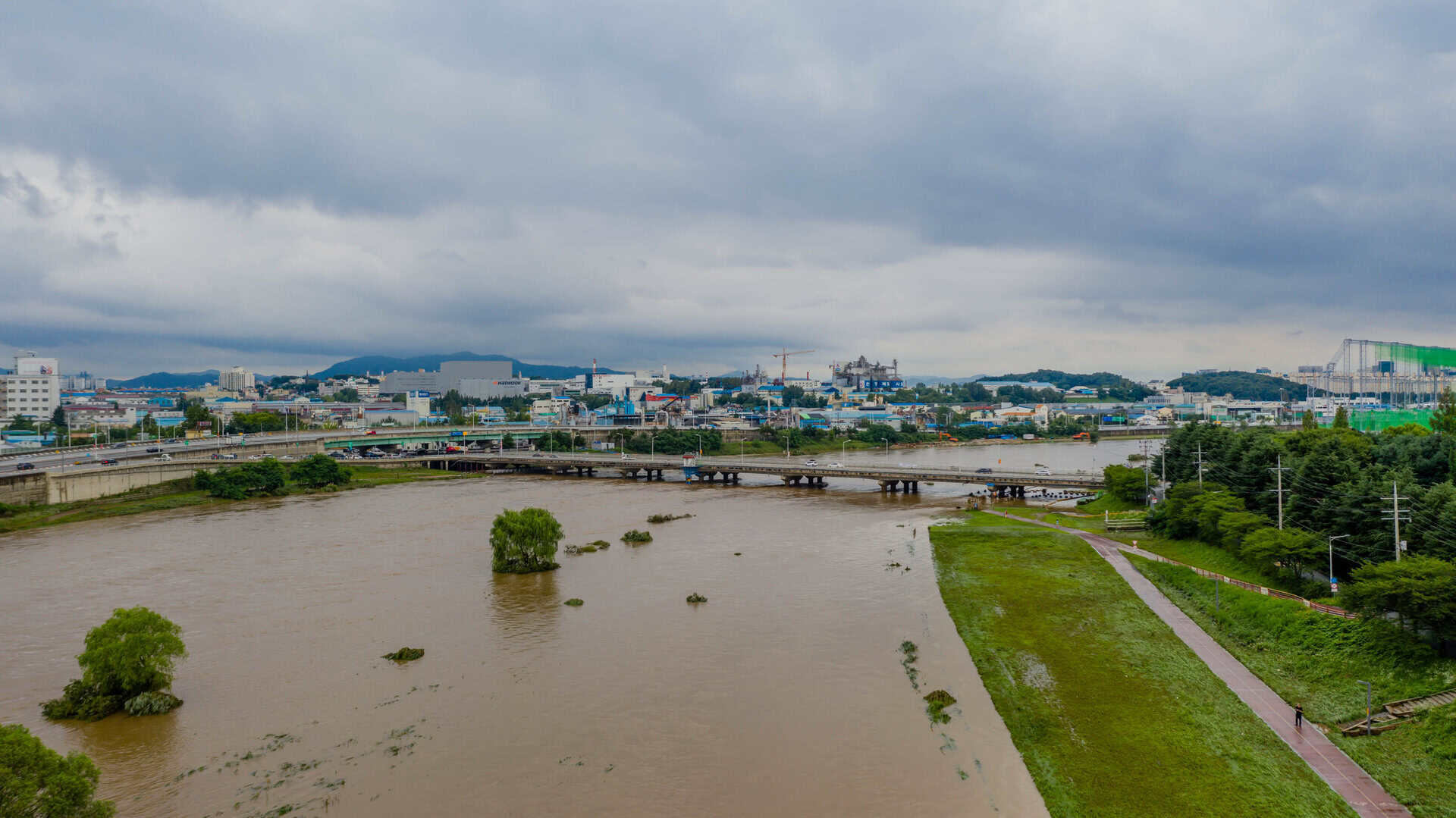 Piogge torrenziali colpiscono duramente Seoul, in Corea del Sud