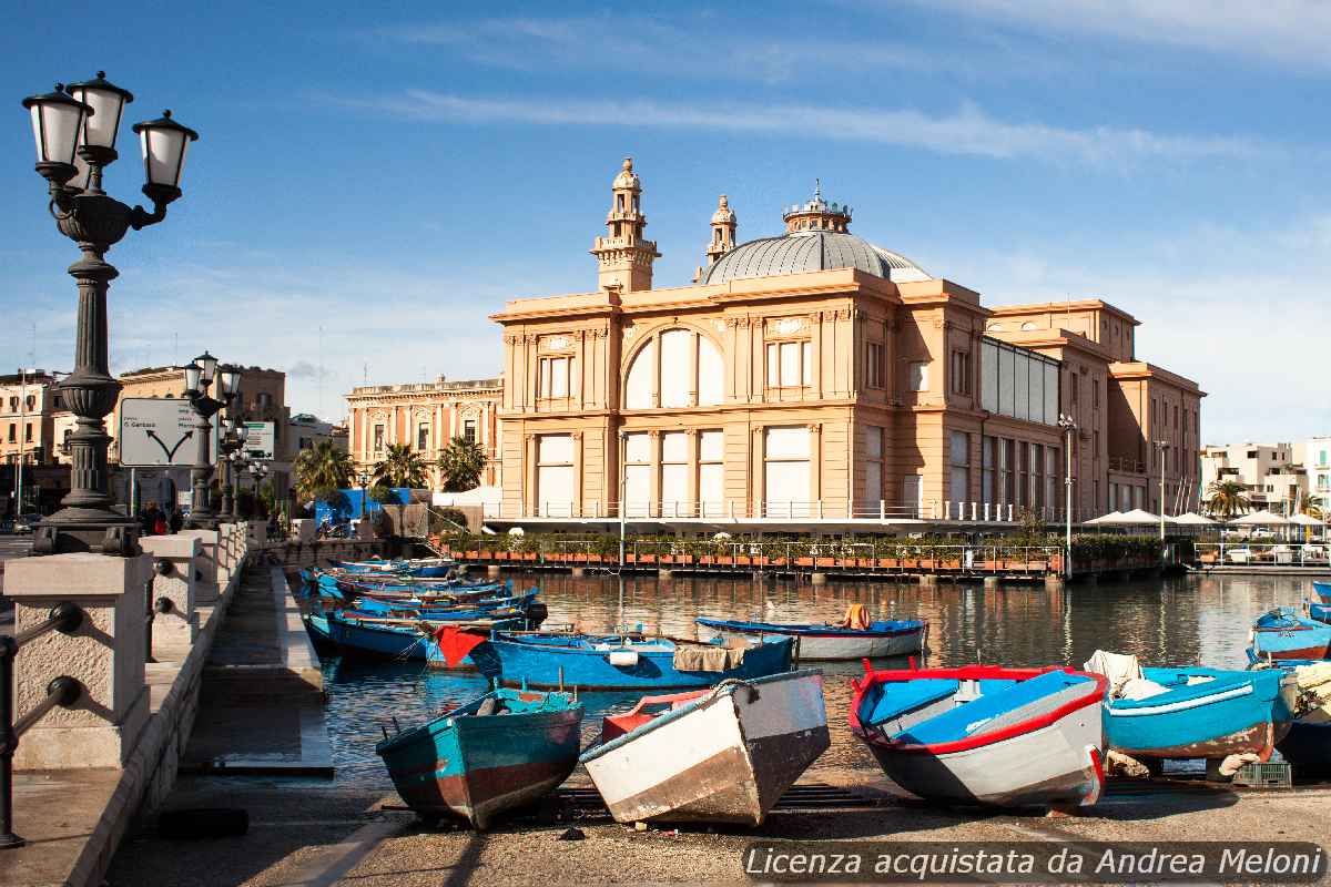 Météo Bari : Clair et Venteux Demain, Suivi de Presque Clair thumbnail