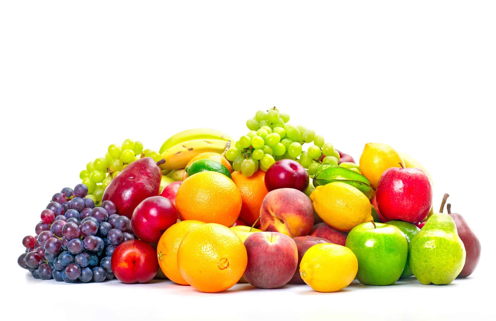Lavi la frutta? Potrebbe non essere sufficiente per eliminare tutti i pesticidi