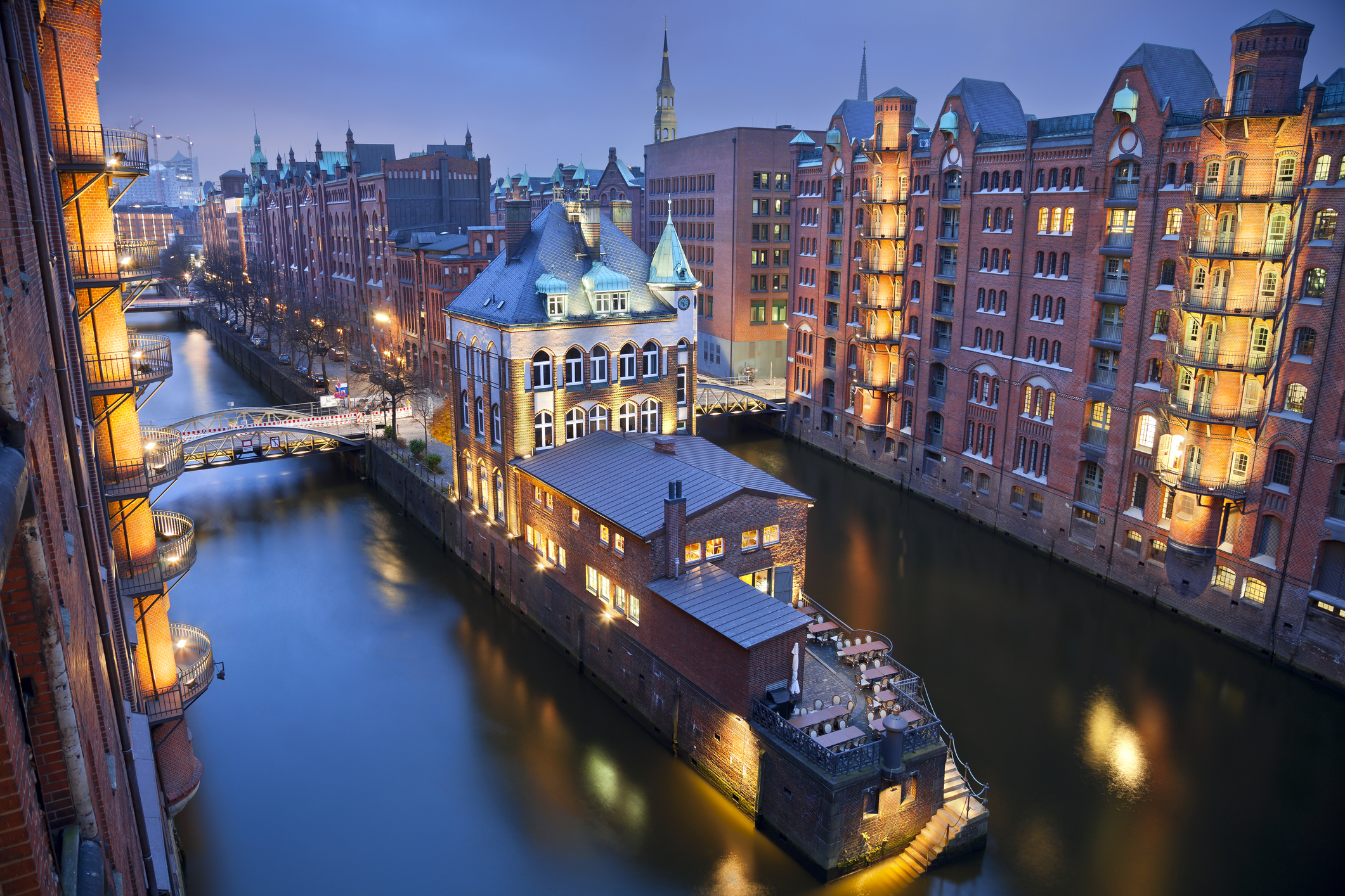 Viaje a Alemania: descubriendo los canales navegables de Hamburgo thumbnail