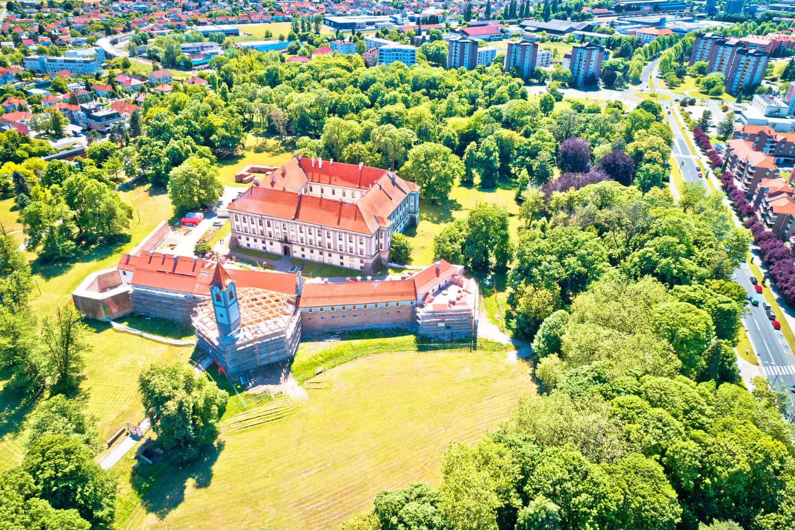 Viaggio a Čakovec: esplora il cuore nascosto della bellezza croata
