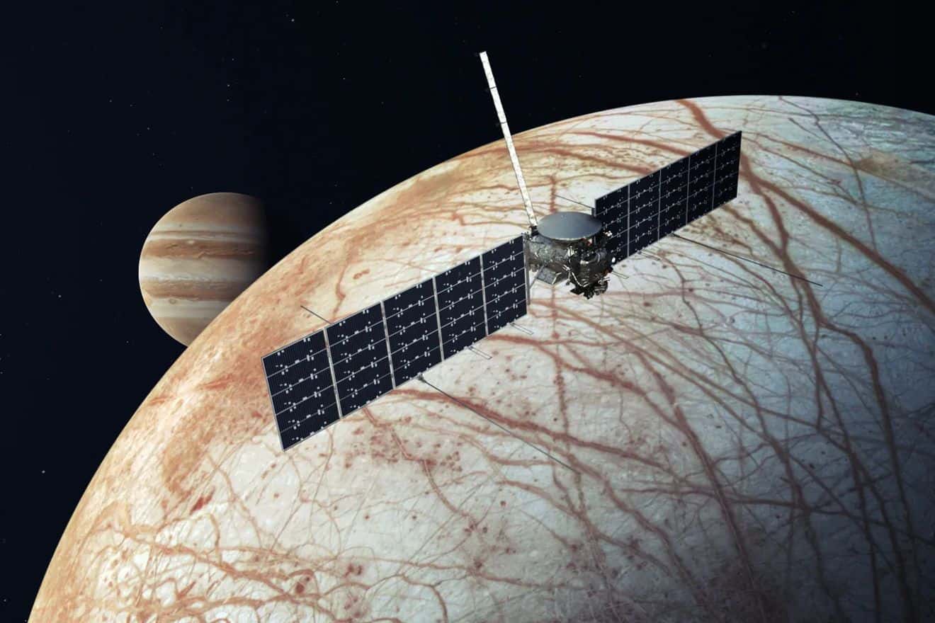 La sonda Europa Clipper della NASA si prepara al lancio verso la luna ghiacciata di Giove