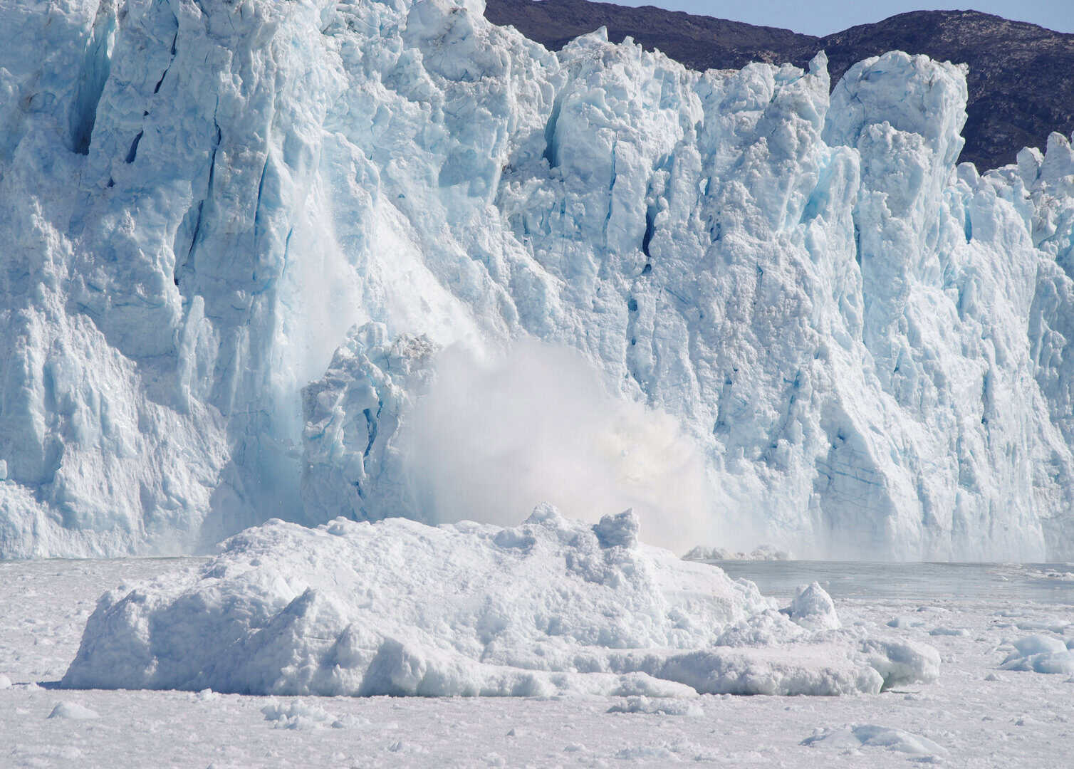 Groenlandia: il megatsunami causato dal cambiamento climatico ha scosso la Terra per 9 giorni