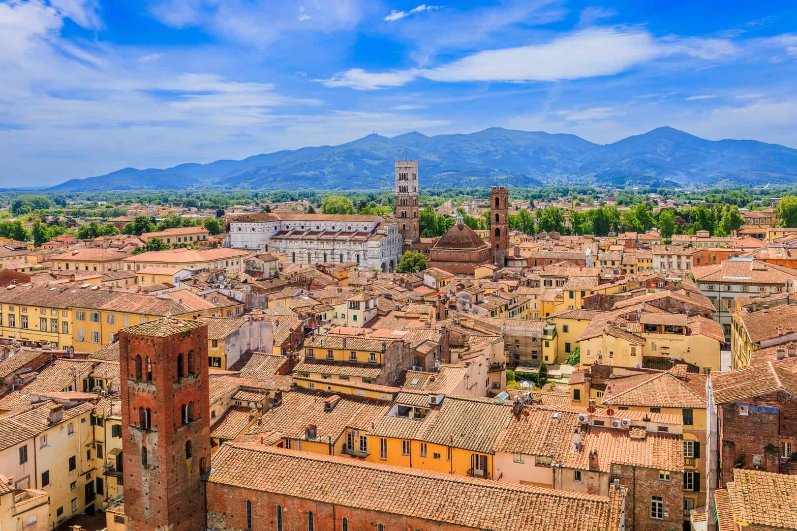 Turismo a Lucca: la città delle Cento Chiese, tra arte, fede e storia