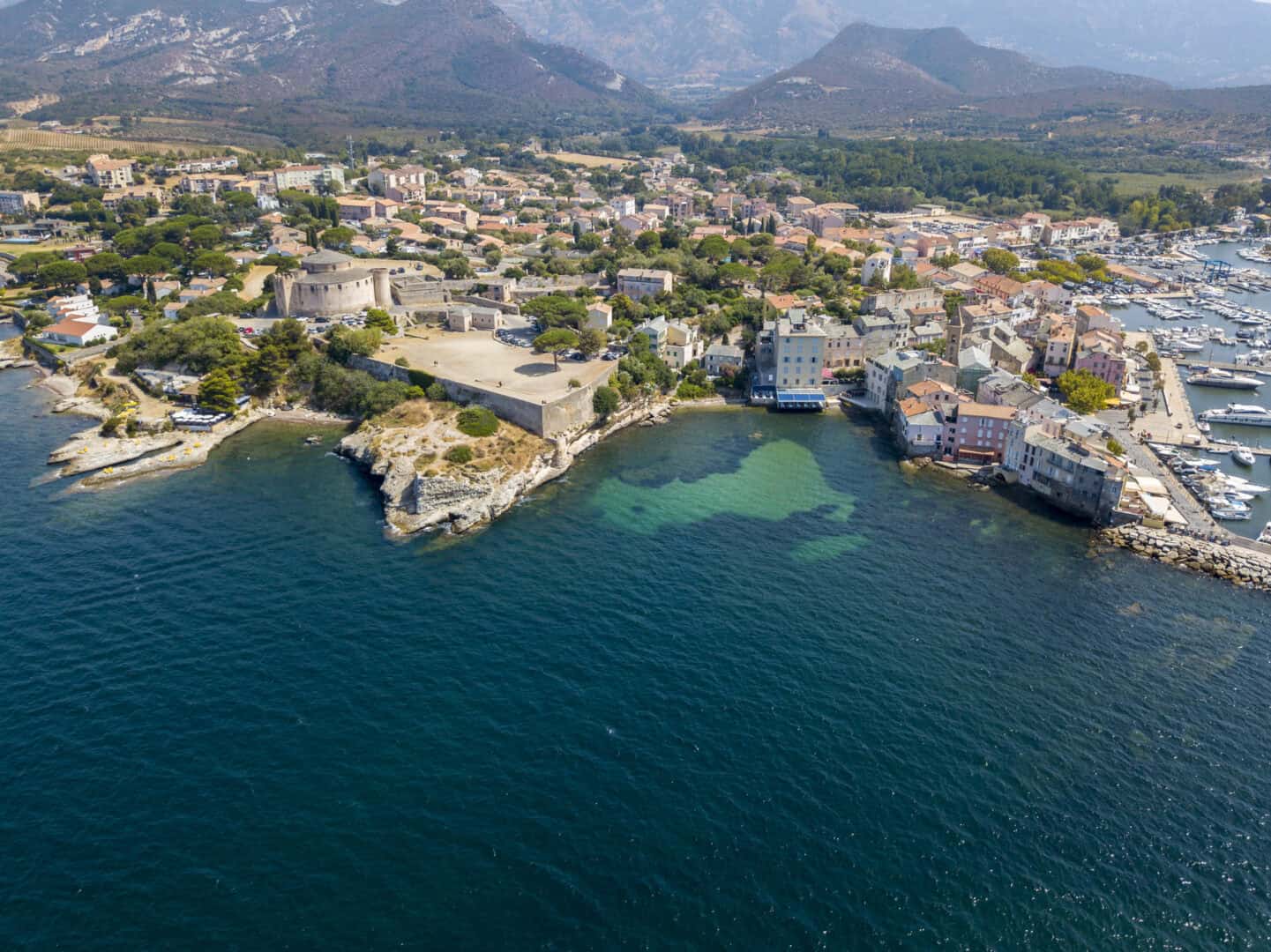 Viaggio in Corsica: scopri le meraviglie marine di Saint-Florent
