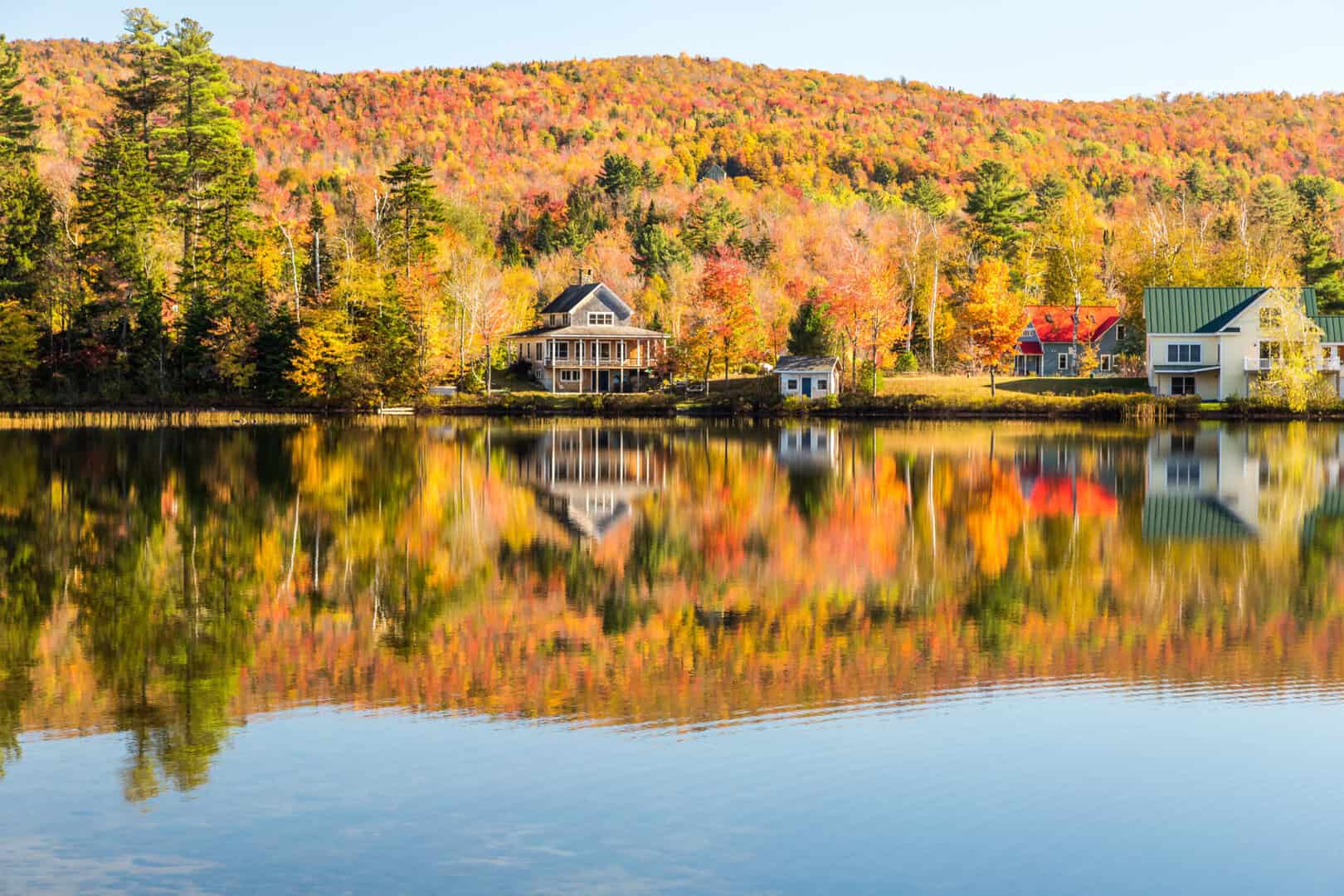 FOTO dal Vermont in Autunno: lo spettacolo del foliage prima dell’arrivo dell’Inverno