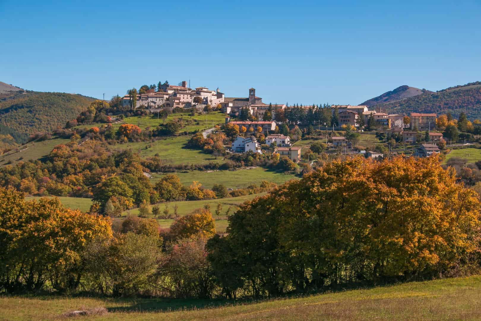 Turismo Umbria: alla scoperta dei sentieri segreti della Valnerina