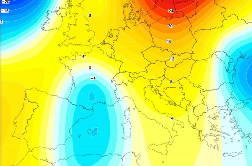 Meteo, piogge intense tra Liguria e alta Toscana con picchi di oltre 100 mm 2 20241015 093601