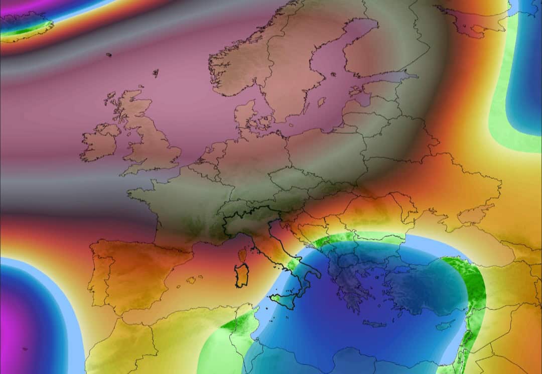 Meteo, il FREDDO bussa alla porta: Anticiclone trafitto sul fianco orientale