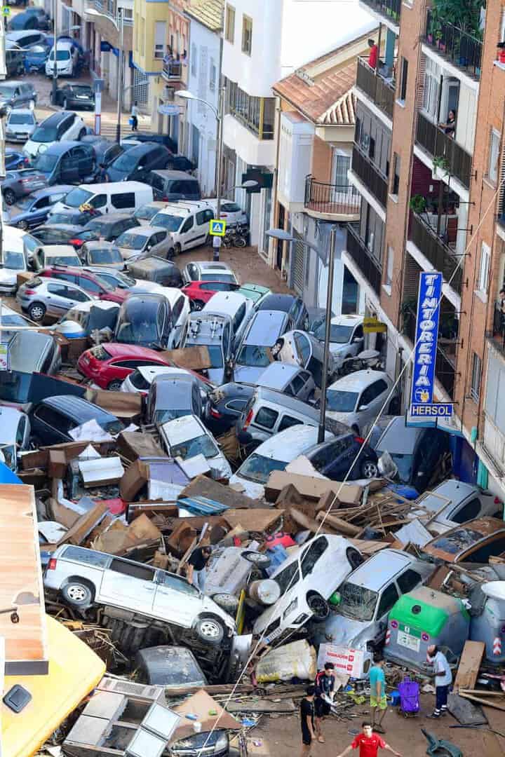 Allerta meteo ignorata, Valencia in ginocchio: una lezione da imparare