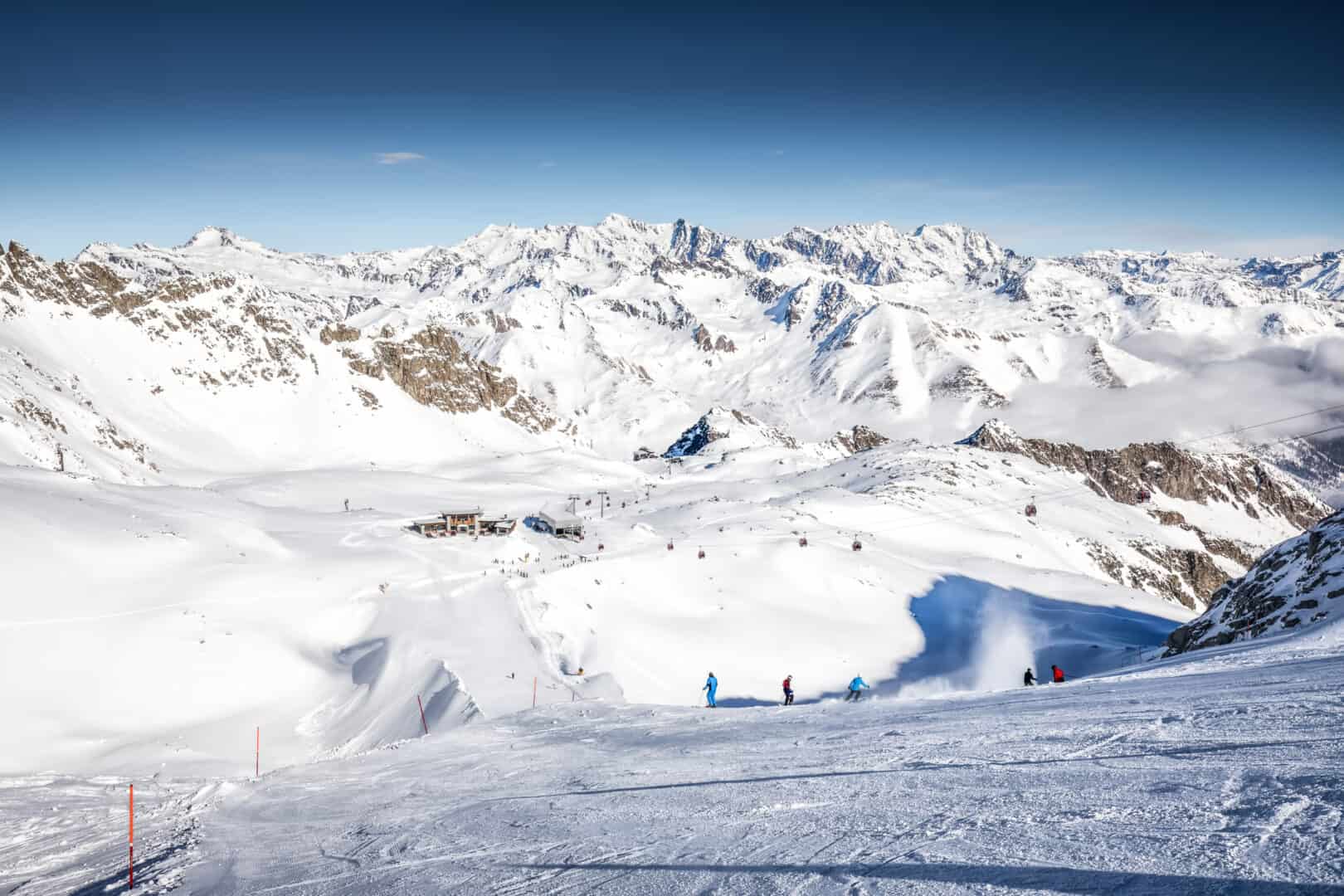 Turismo a Tonale-Presena. Scopri sci, snowboard, freeride ed escursioni