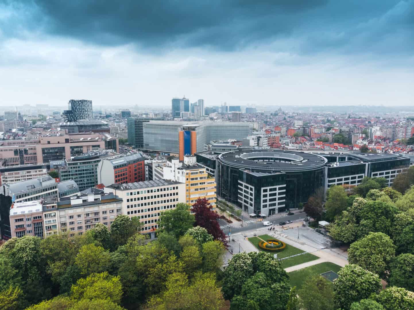 Viaggio a Bruxelles. Clima umido con pioggia, cosa mettere in valigia?