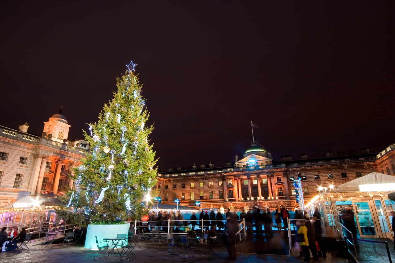 Turismo a Londra: pattinaggio e Capodanno alla Somerset House. Clima e abbigliamento