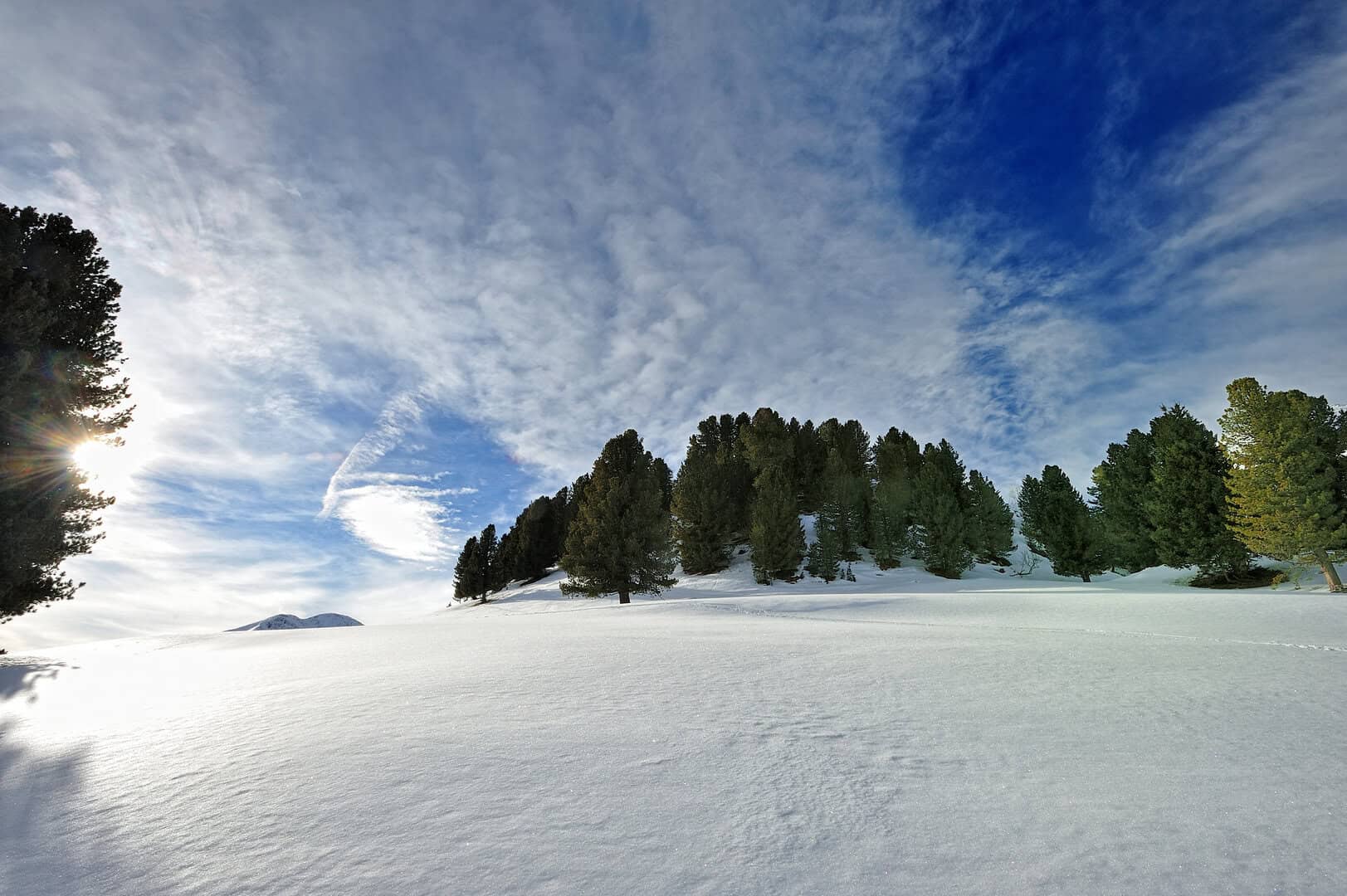 Turismo a Passo Rolle. Attività invernali tra sci, snowboard e ciaspolate